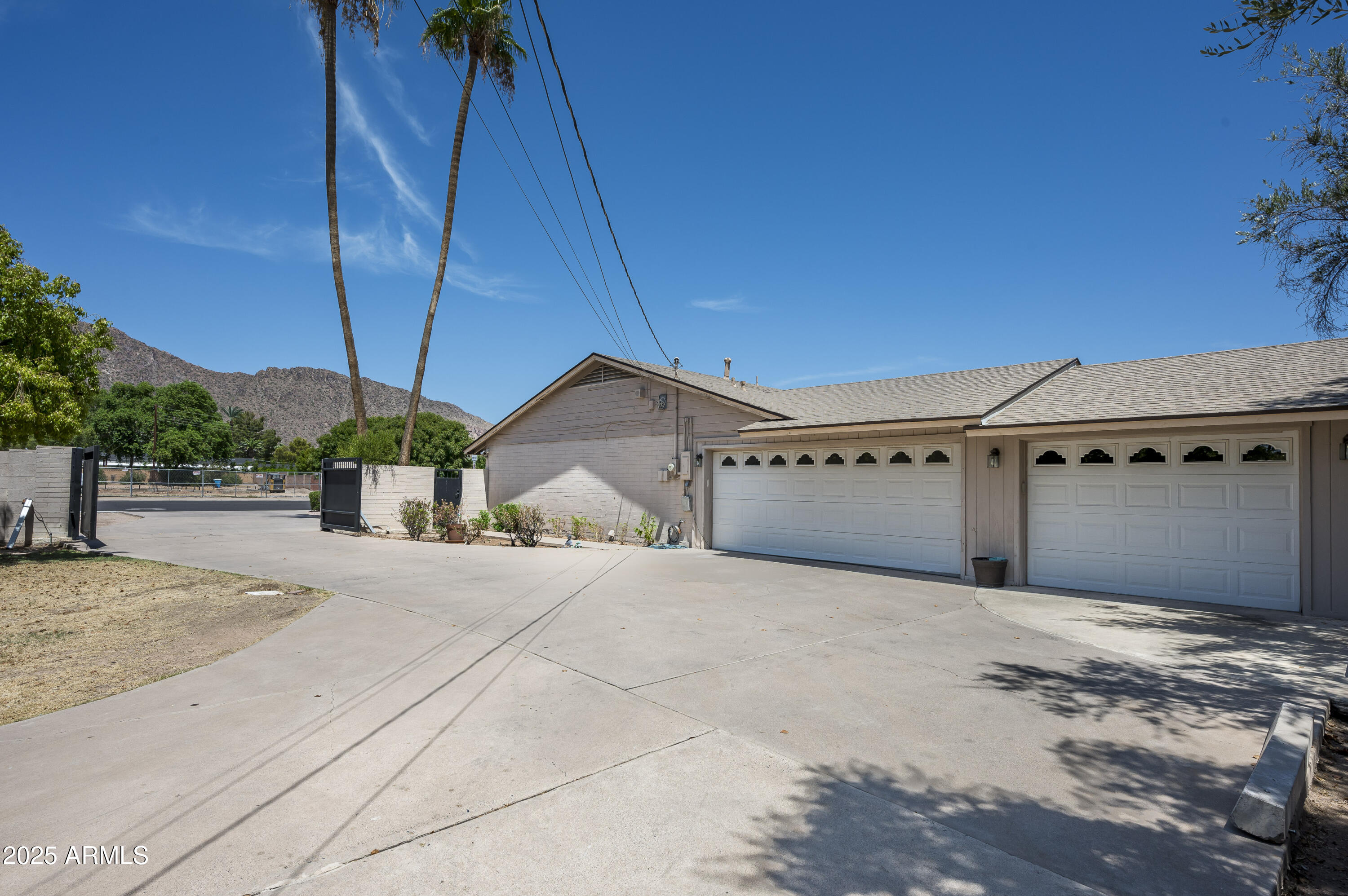 5521 E LAFAYETTE Boulevard