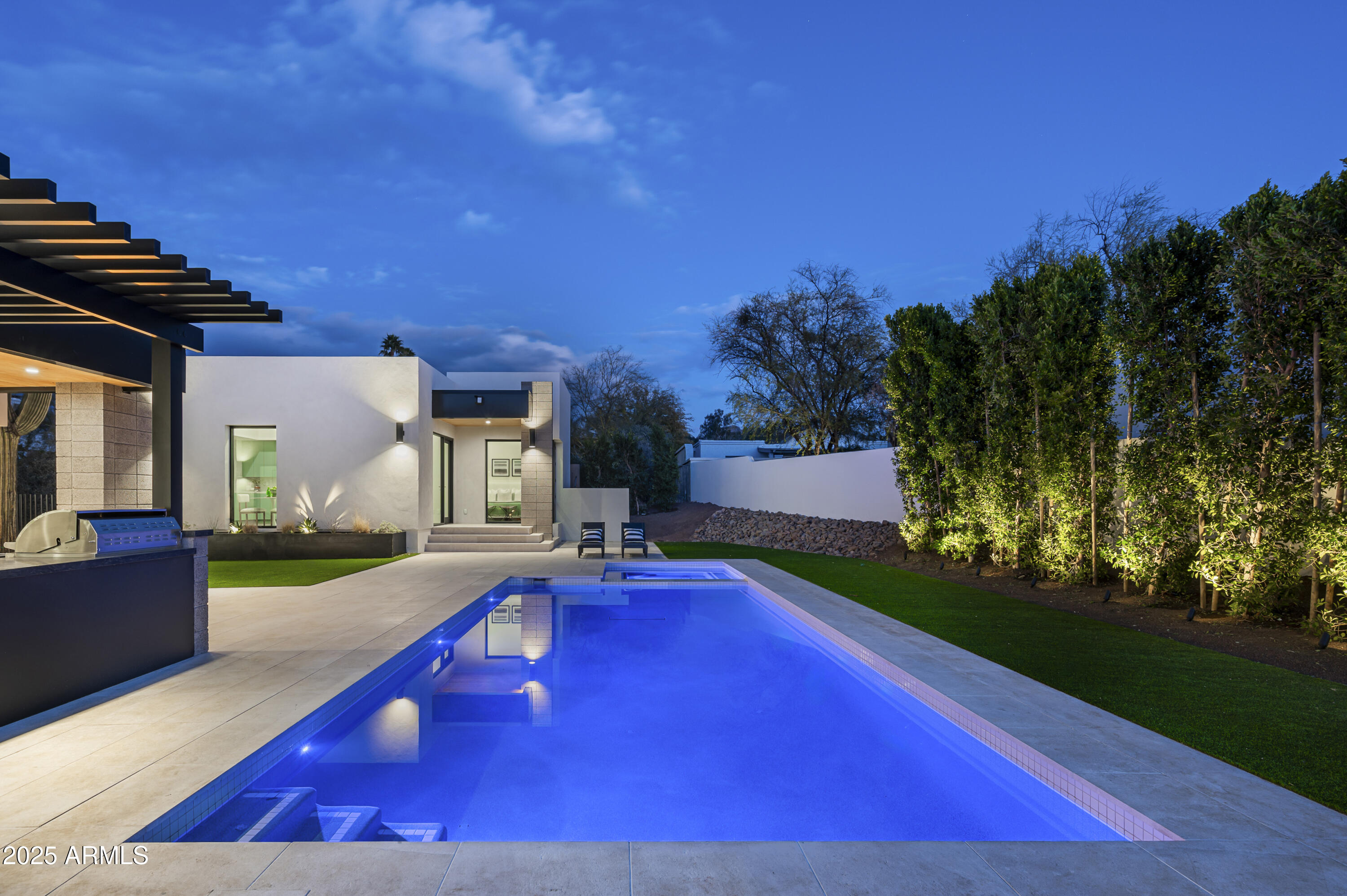 9332 E LA POSADA Court