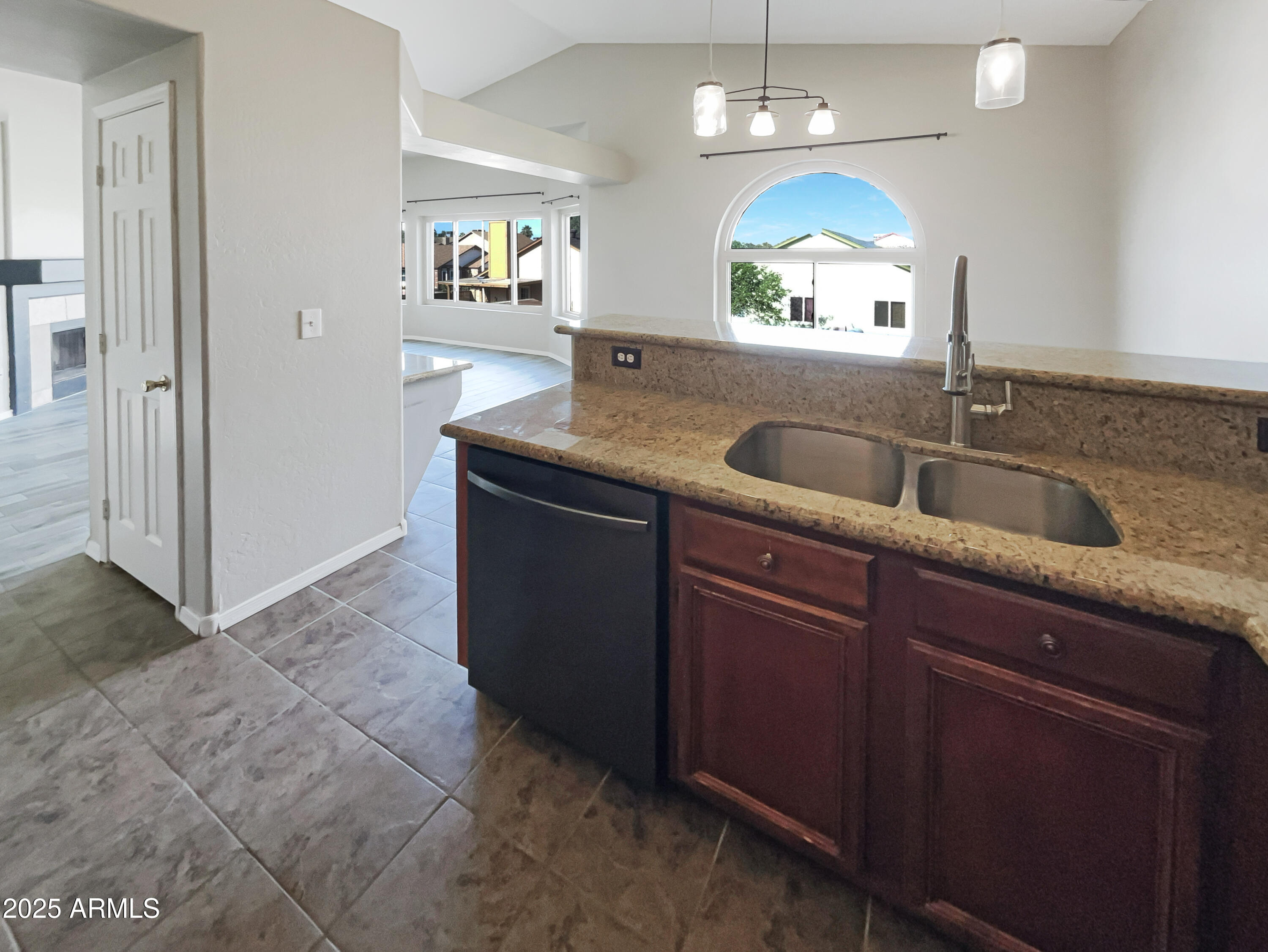 3134 E MCKELLIPS Road, 50