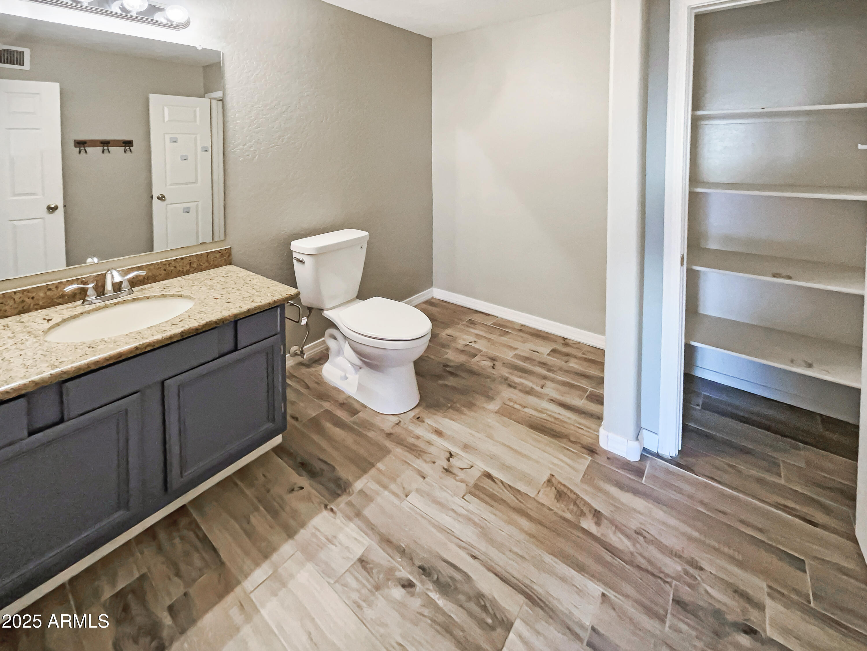 3134 E MCKELLIPS Road, 50