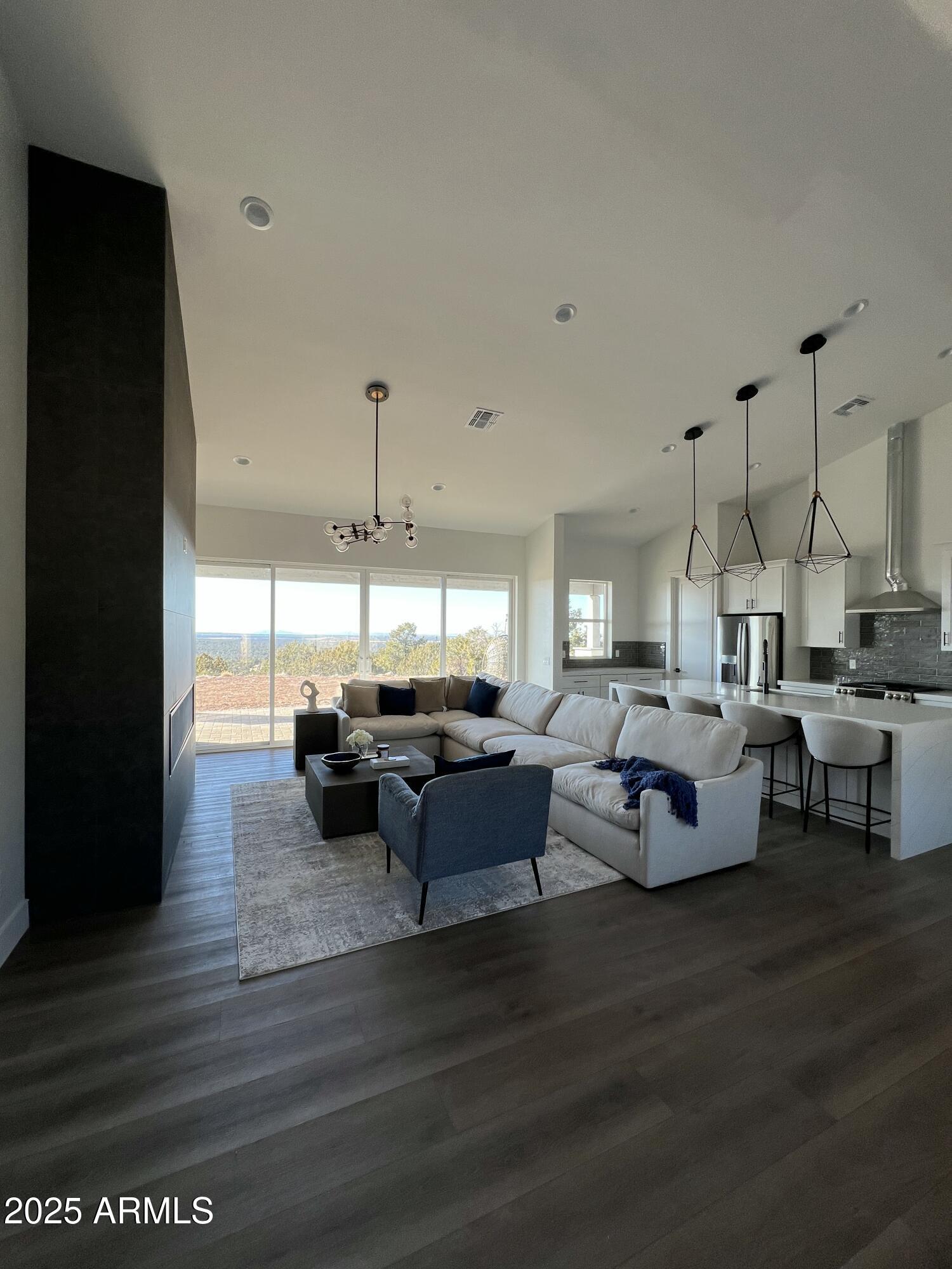 2009 Bella Vista Loop