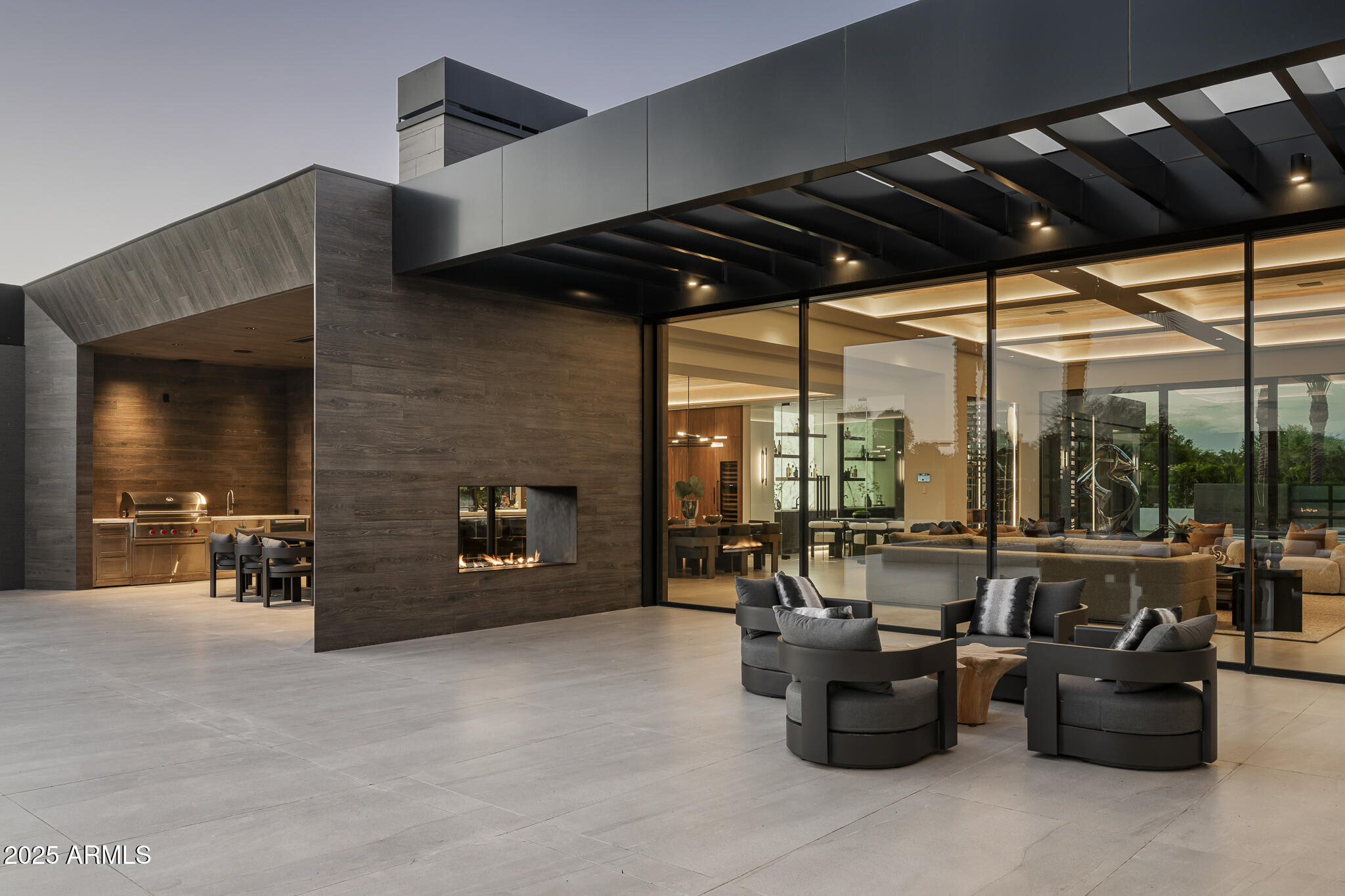 6911 E JACKRABBIT Road