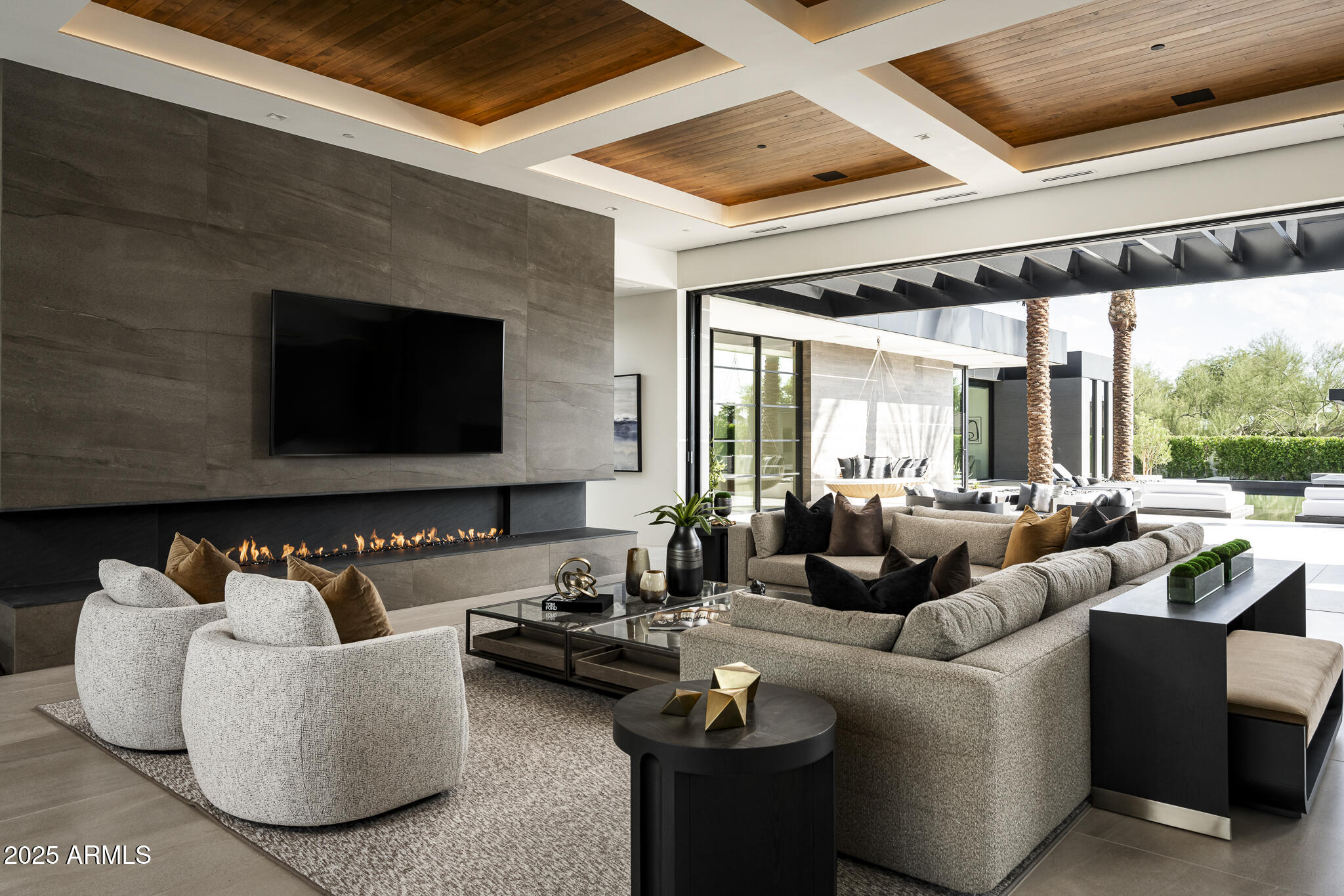 6911 E JACKRABBIT Road