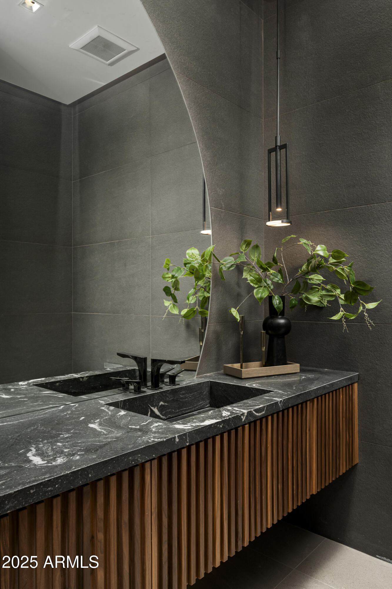 6911 E JACKRABBIT Road