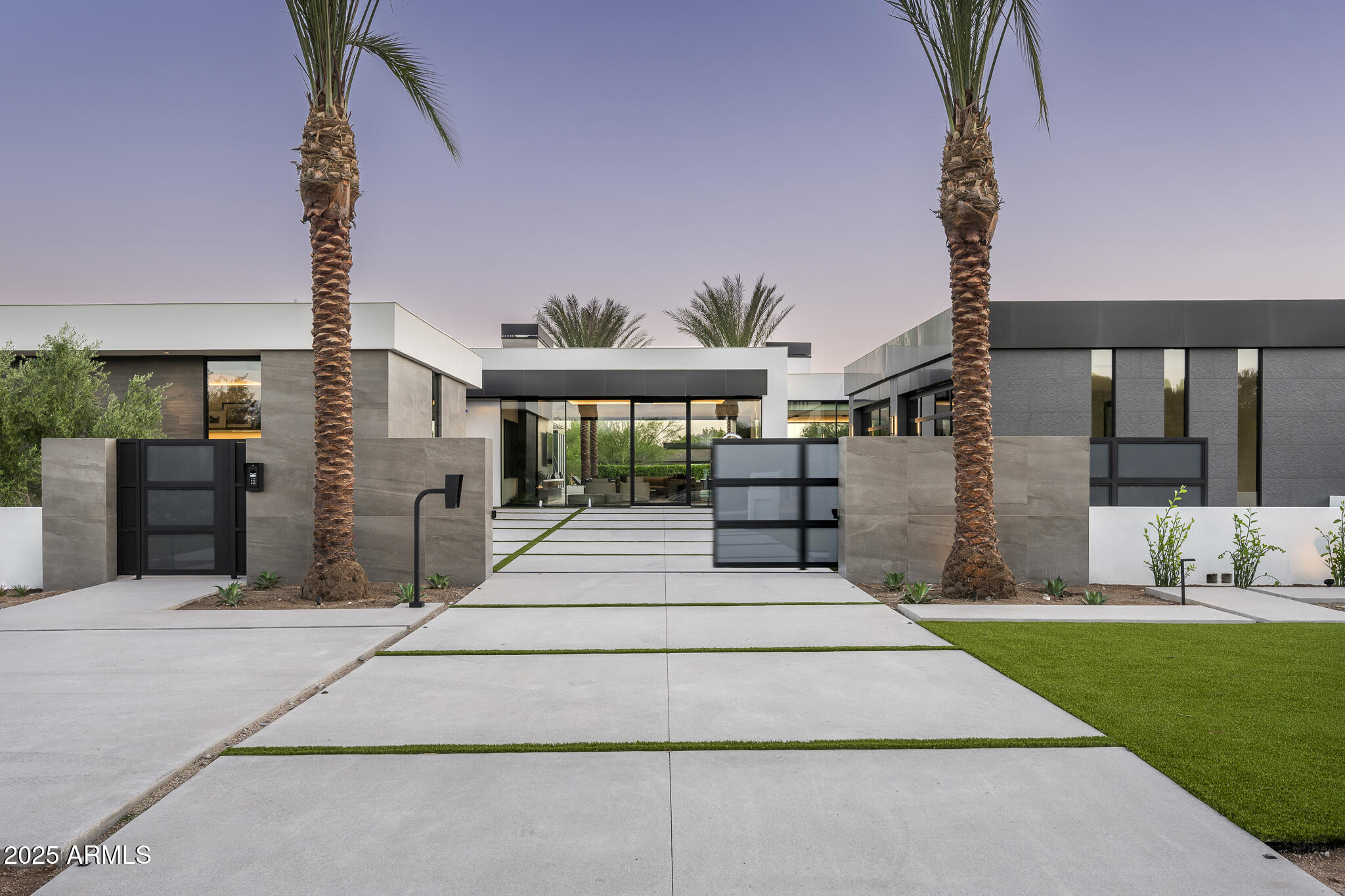 6911 E JACKRABBIT Road