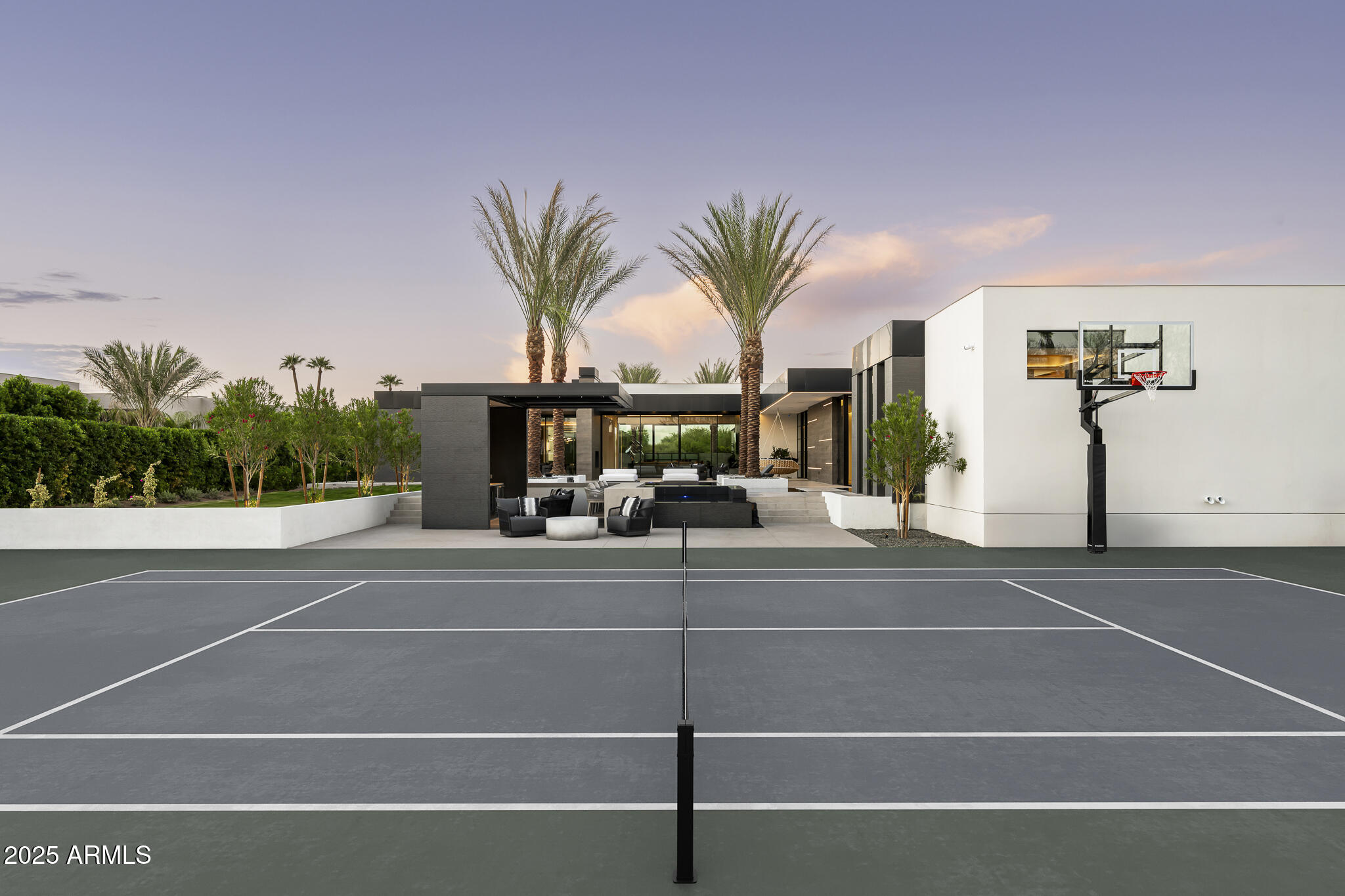 6911 E JACKRABBIT Road