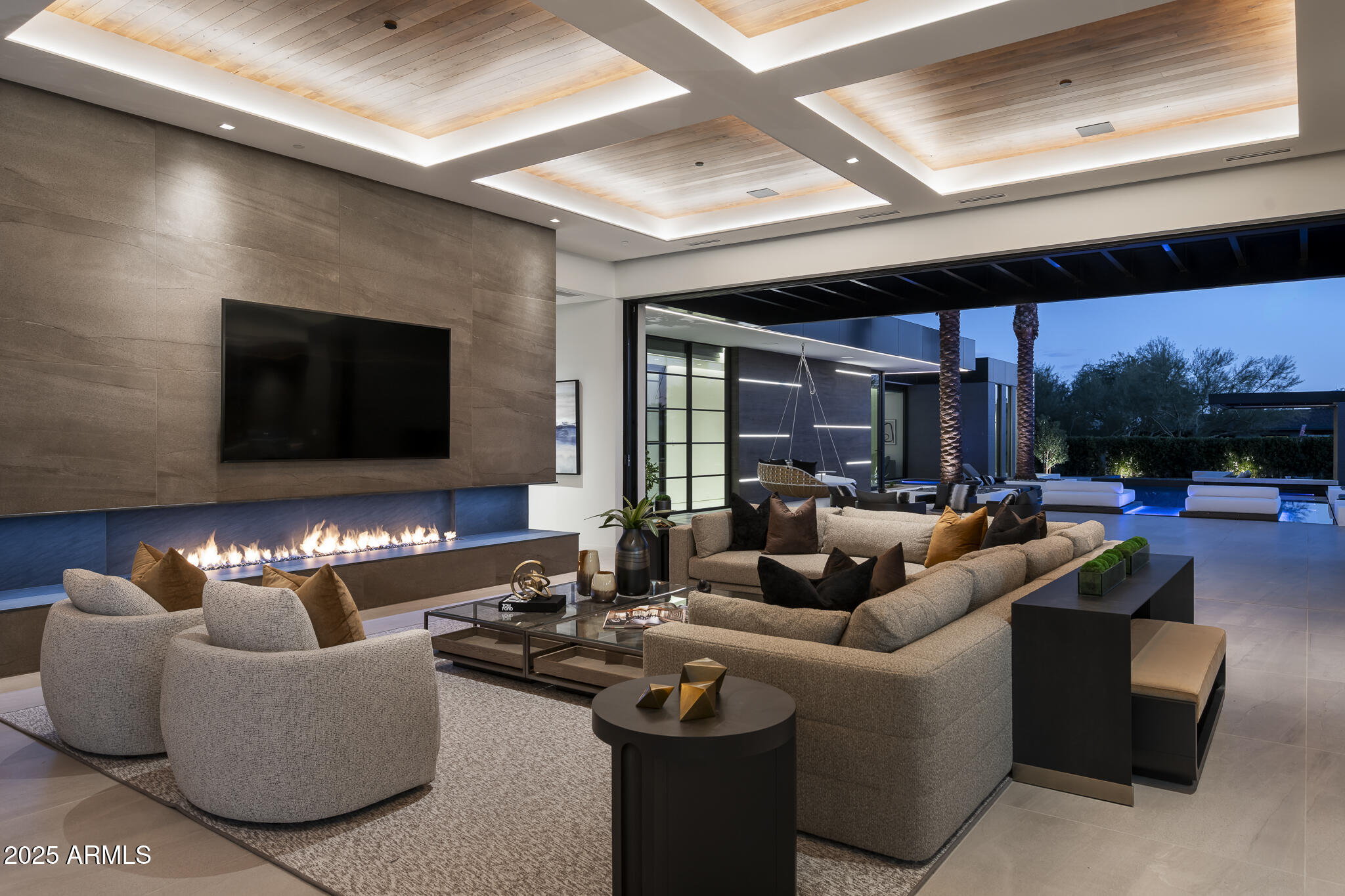 6911 E JACKRABBIT Road