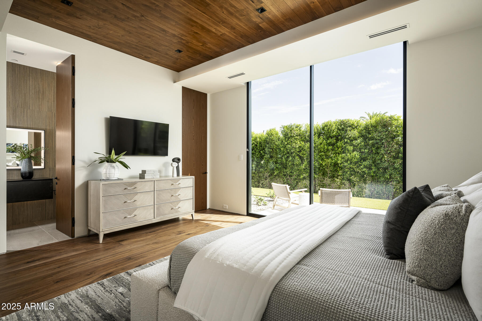 6911 E JACKRABBIT Road