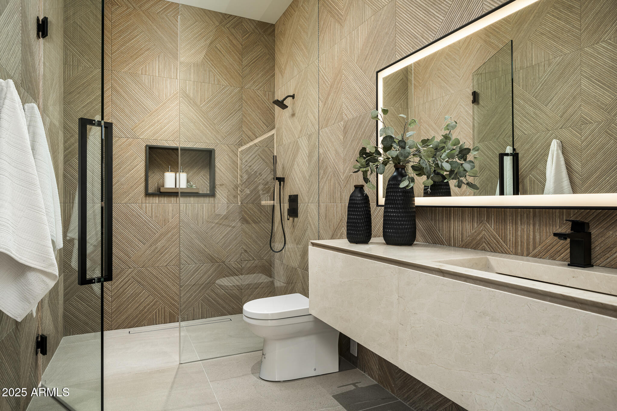 6911 E JACKRABBIT Road