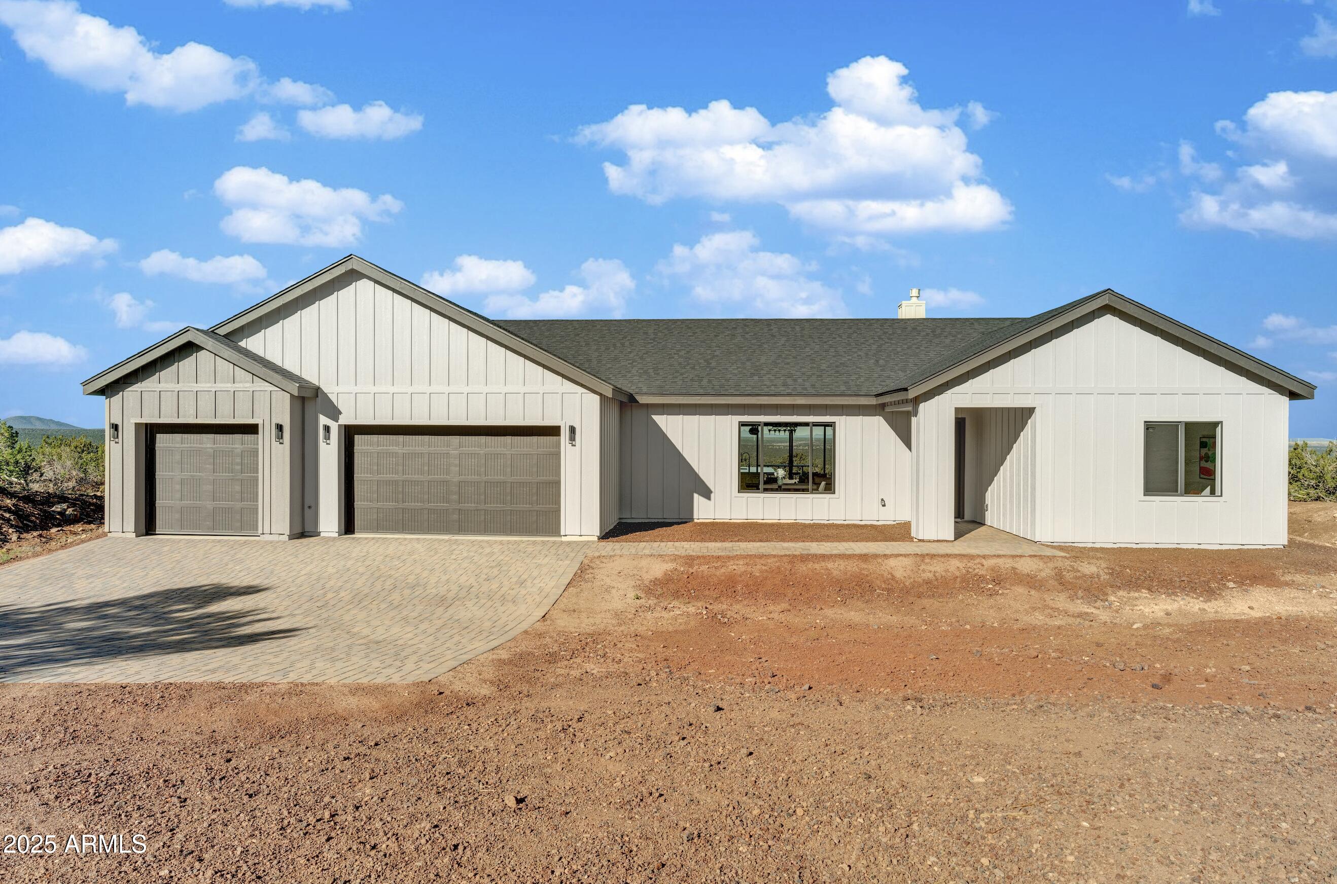 2045 Bella Vista Loop