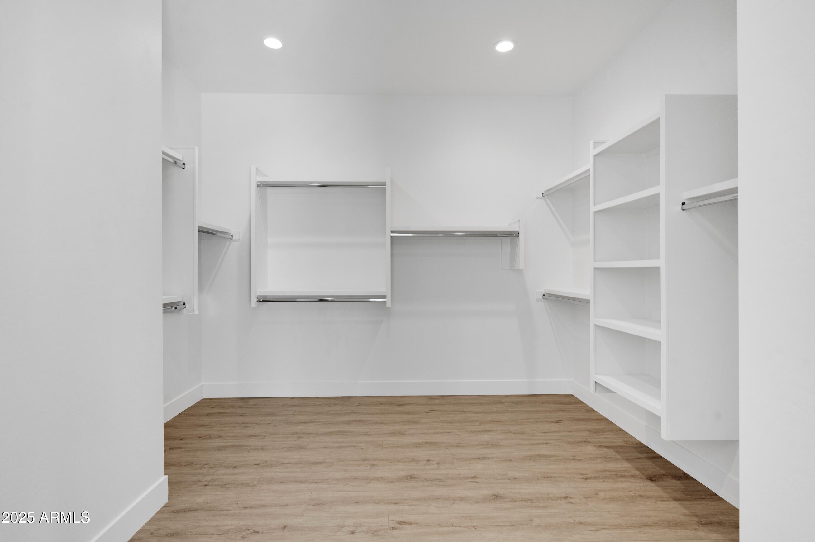 2045 Bella Vista Loop