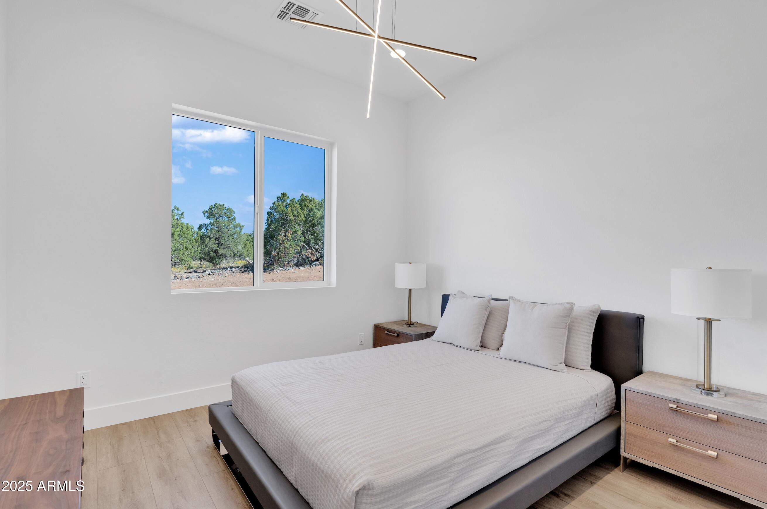 2045 Bella Vista Loop