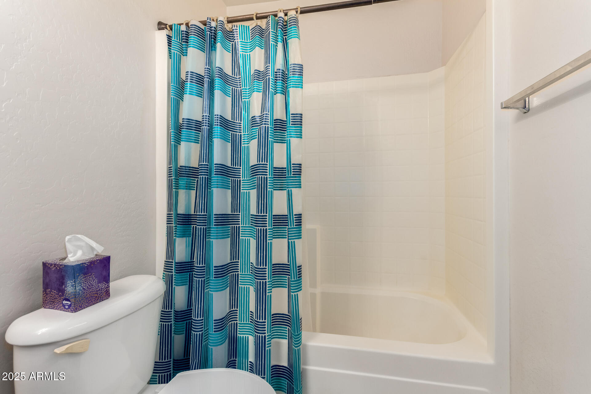 15882 W MADISON Street