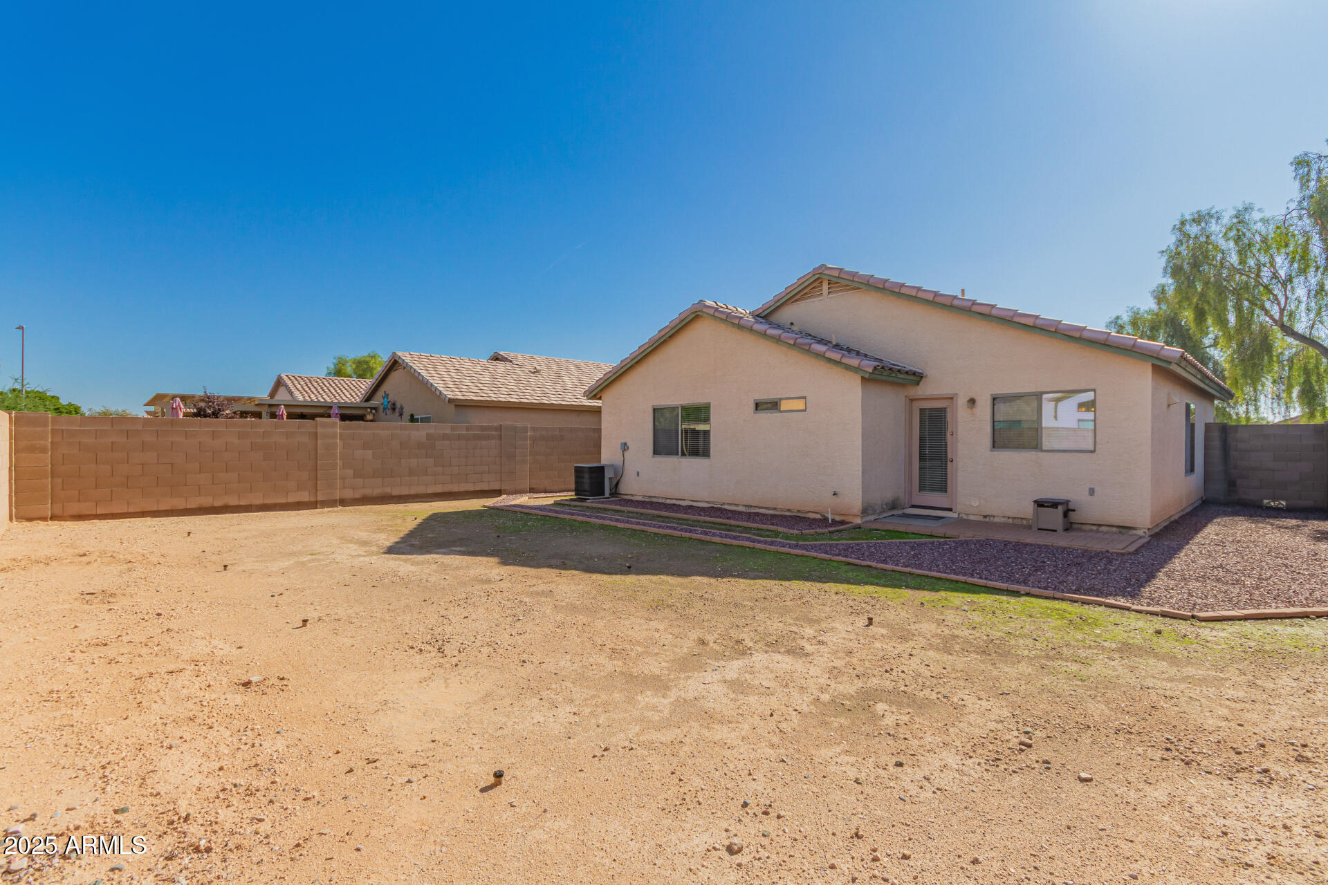 15882 W MADISON Street