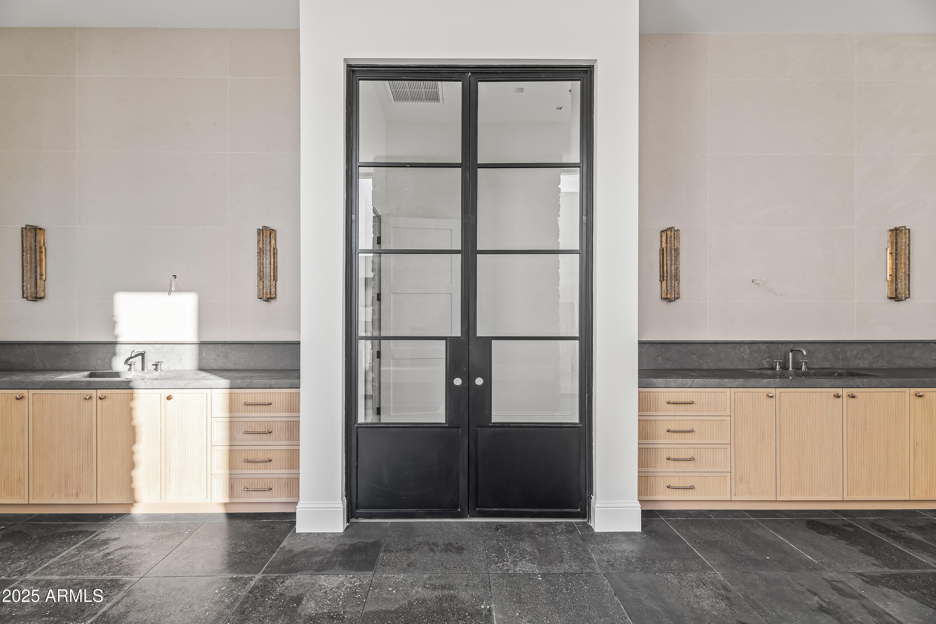 7031 E PARADISE Drive