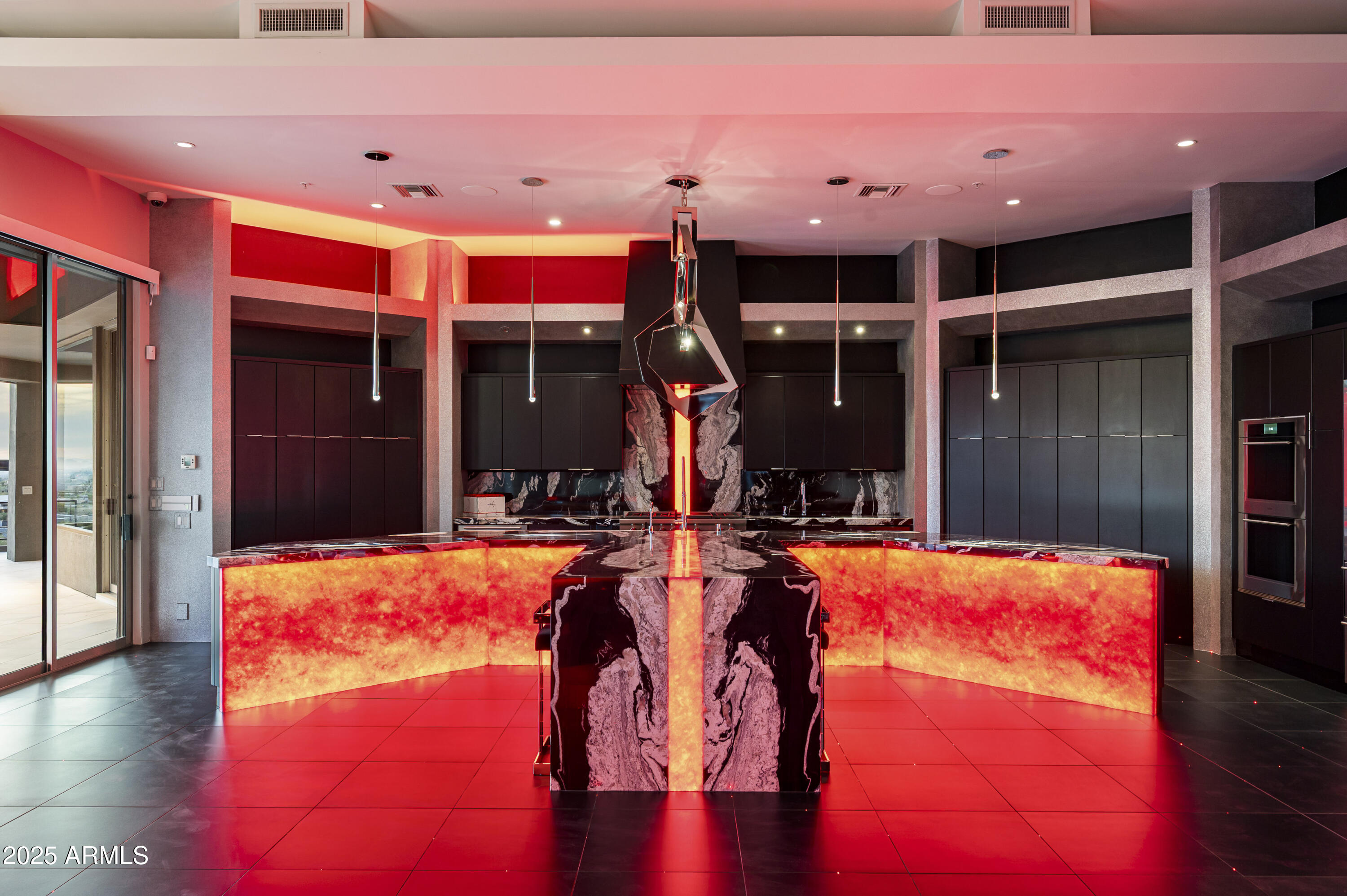 10324 E CALLE DE LAS BRISAS