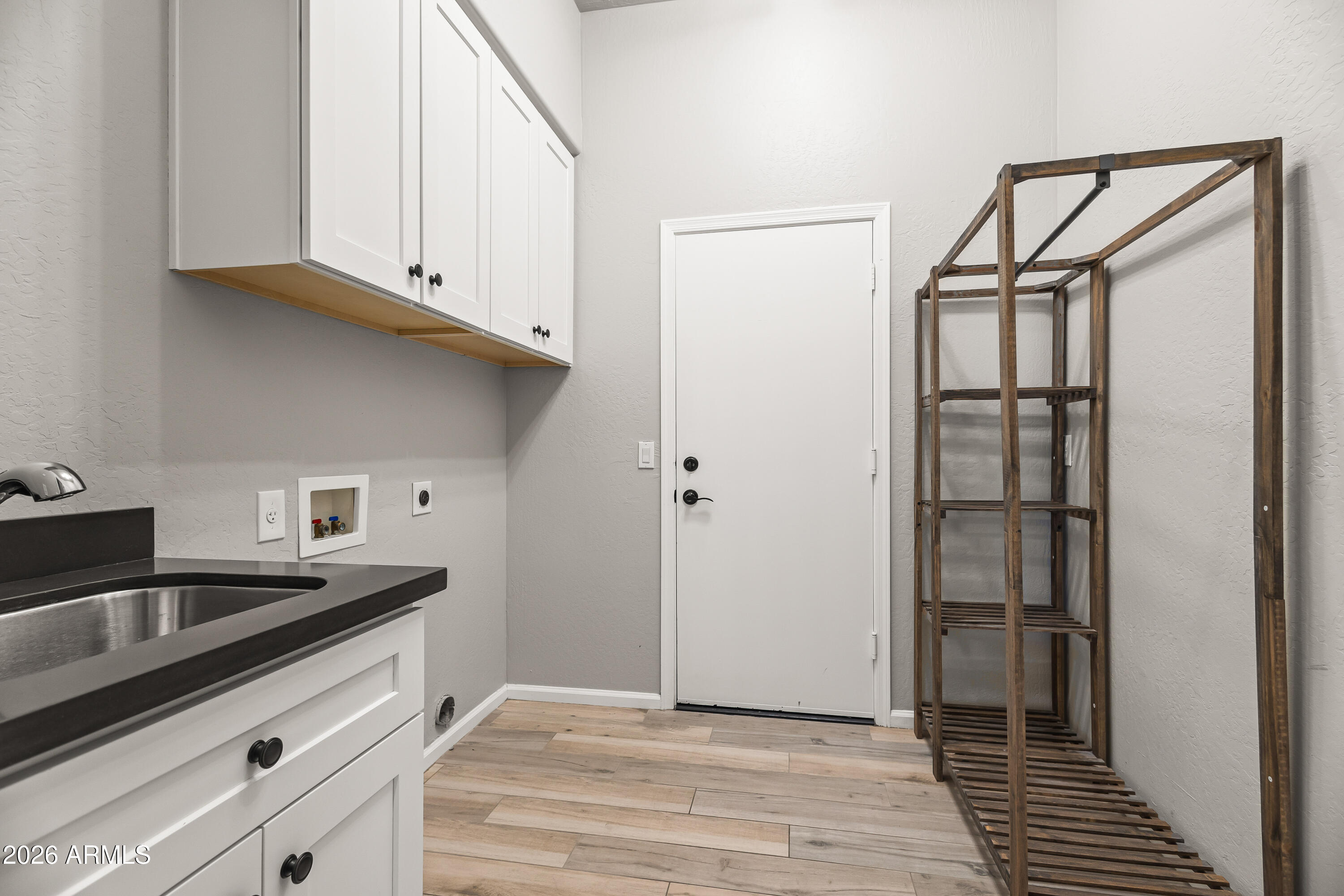 7424 E THUNDERHAWK Road