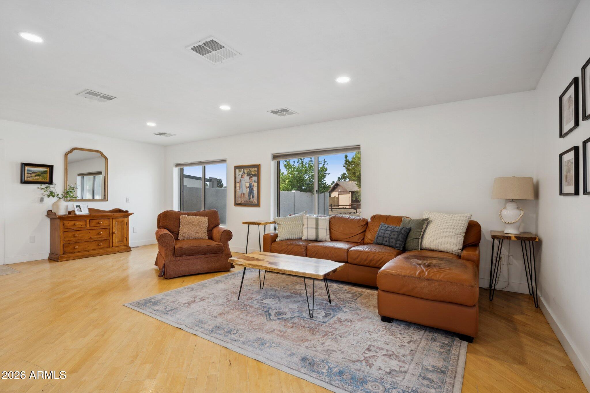 6001 E THUNDERBIRD Road