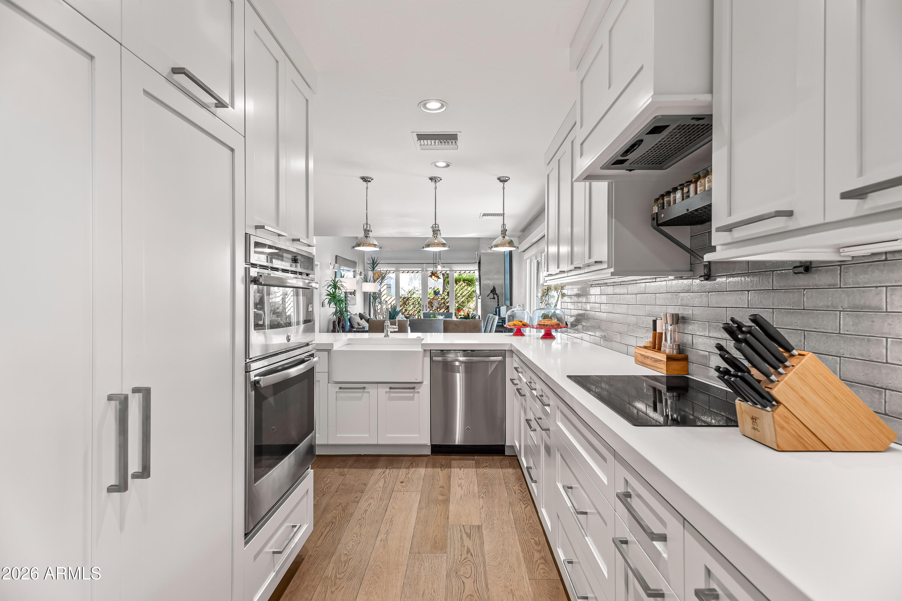 4446 E CAMELBACK Road 106