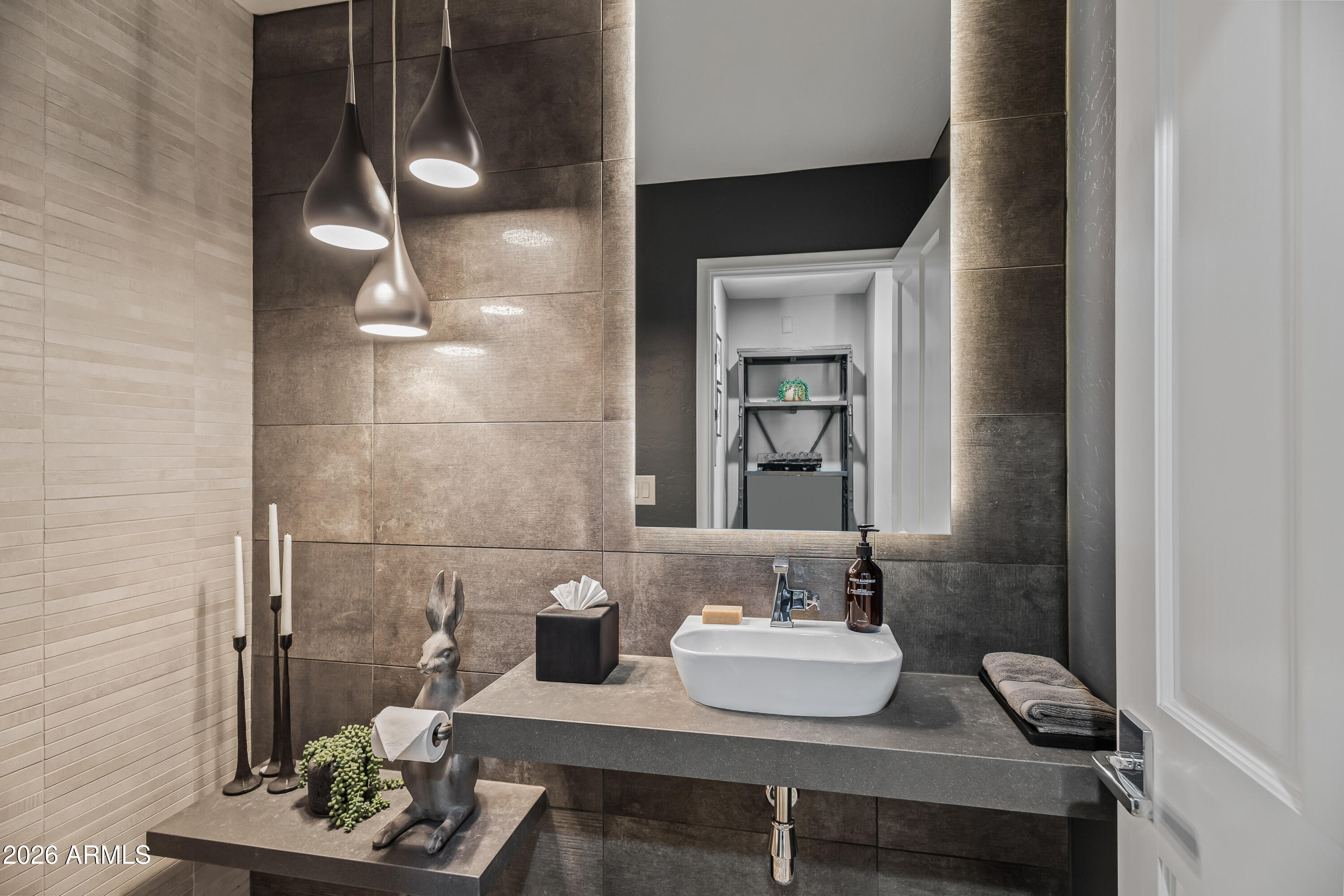 4446 E CAMELBACK Road 106