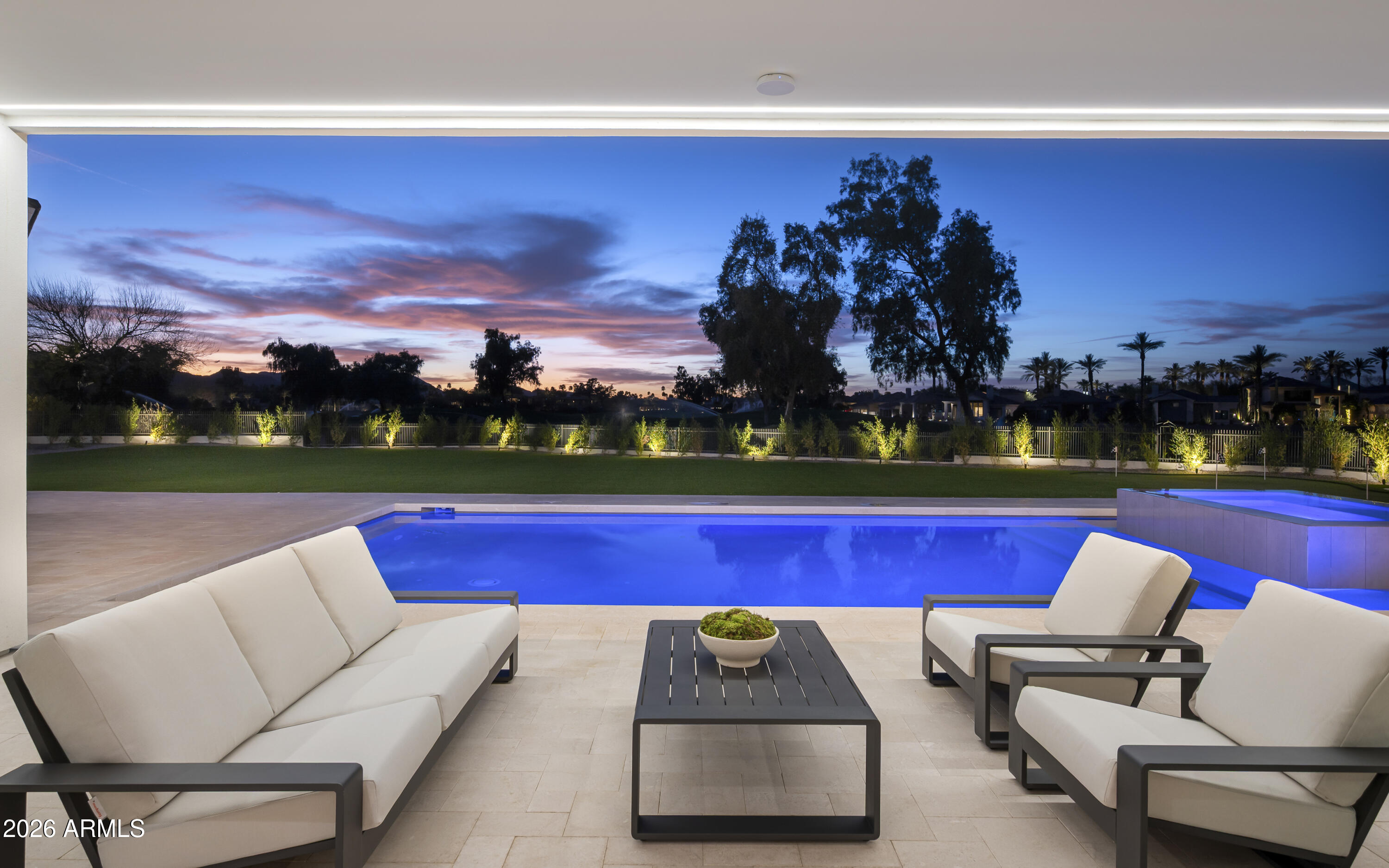 7780 E VAQUERO Drive