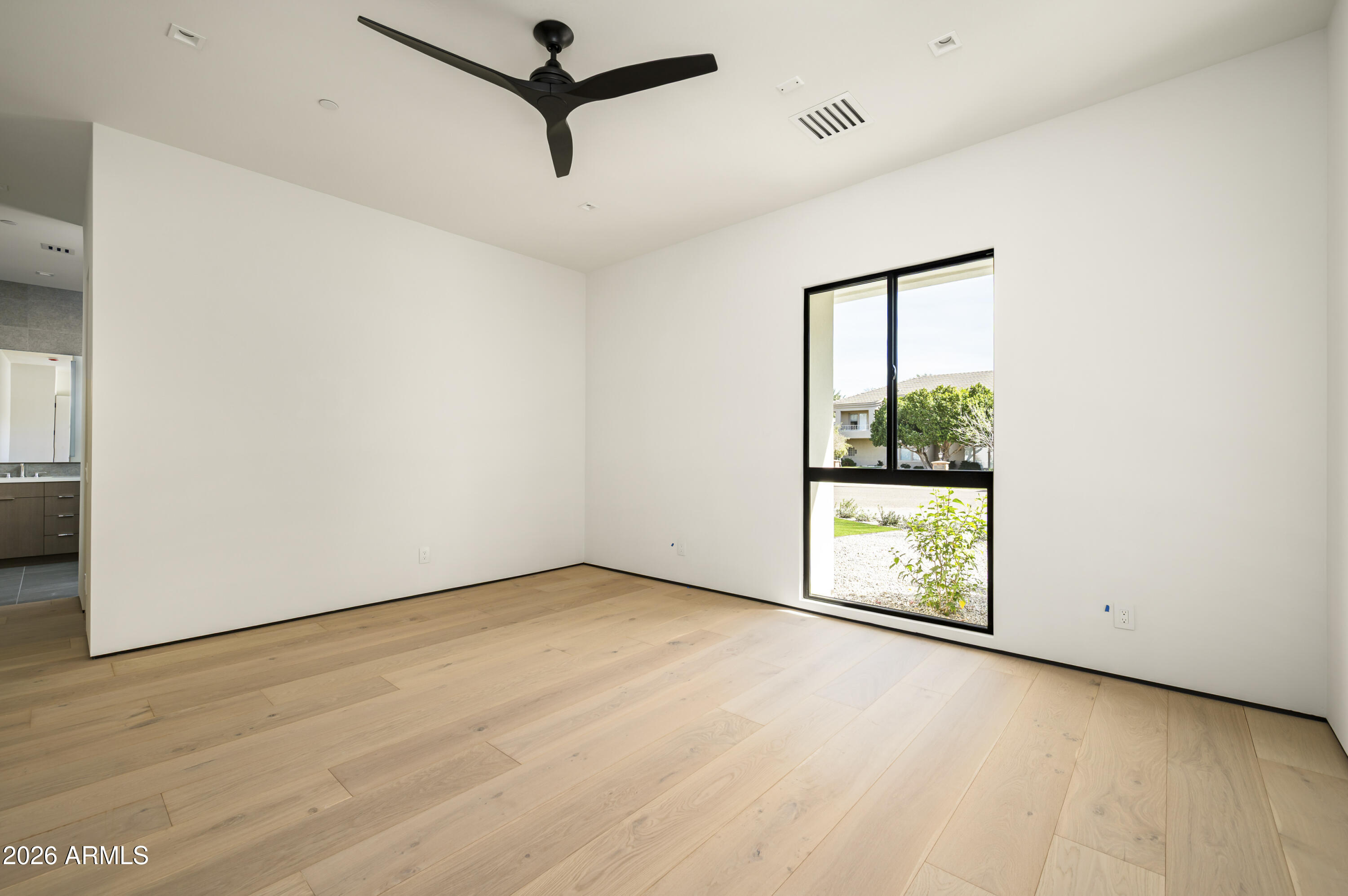 7780 E VAQUERO Drive