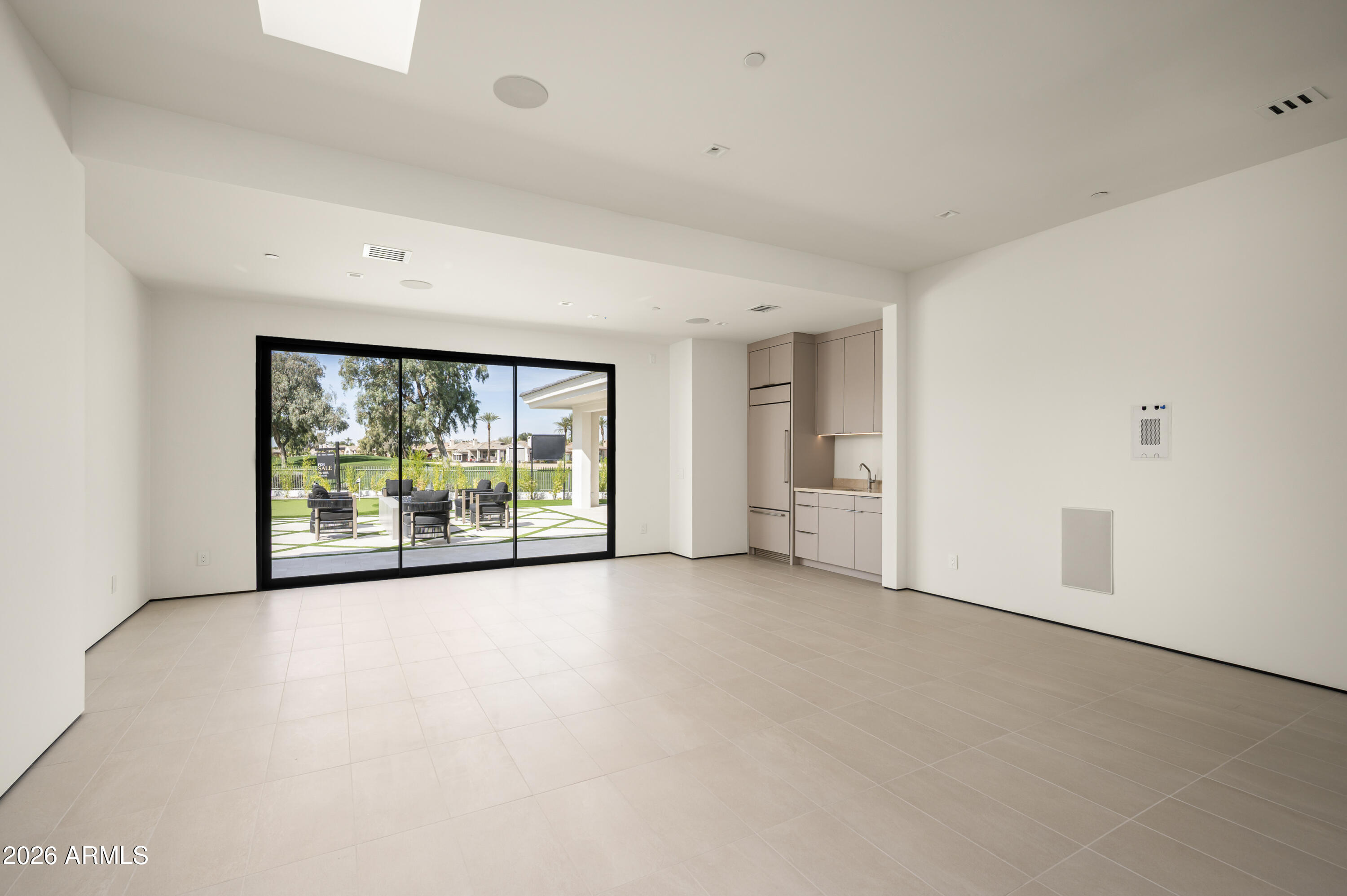 7780 E VAQUERO Drive