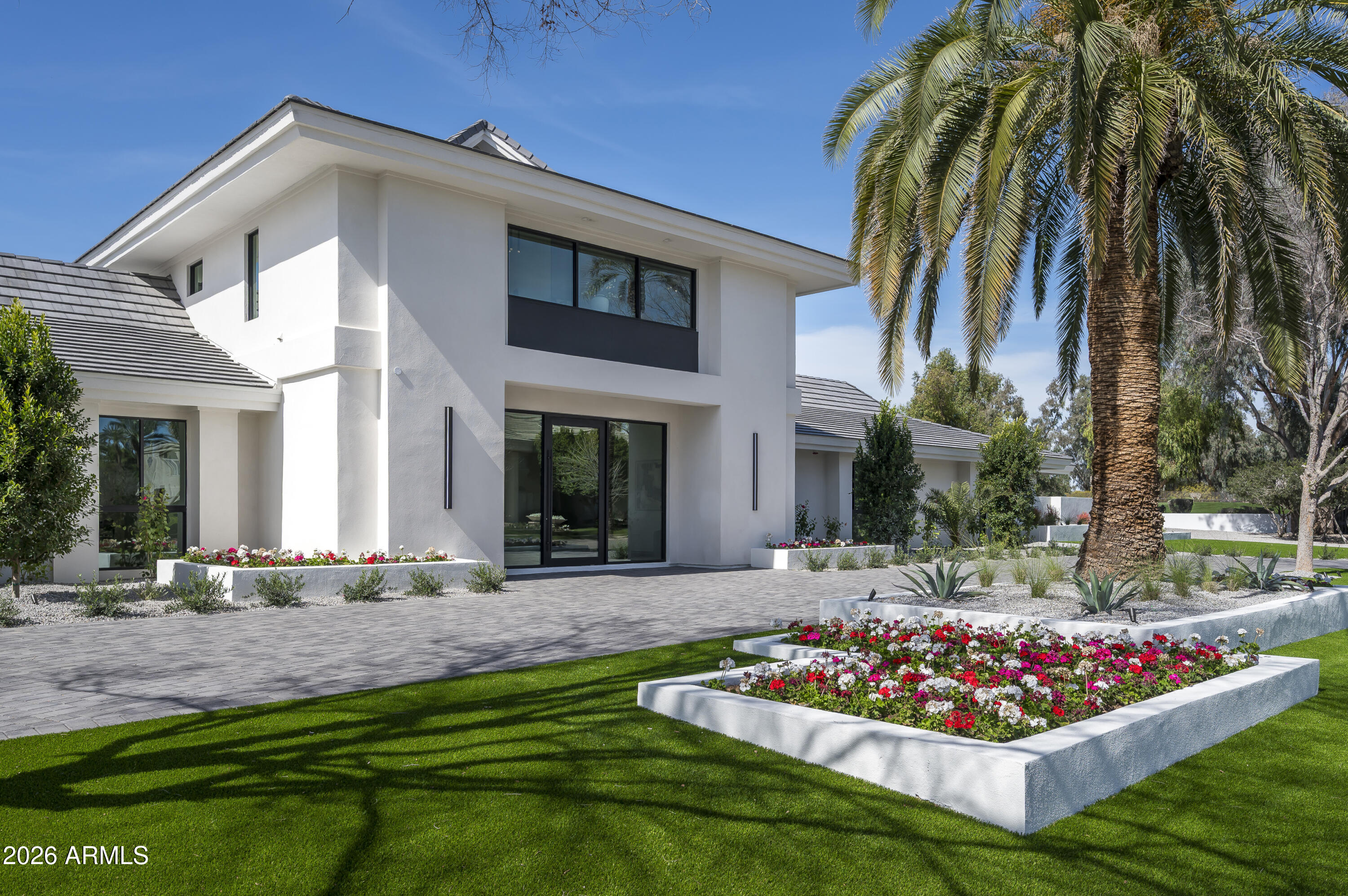 7780 E VAQUERO Drive