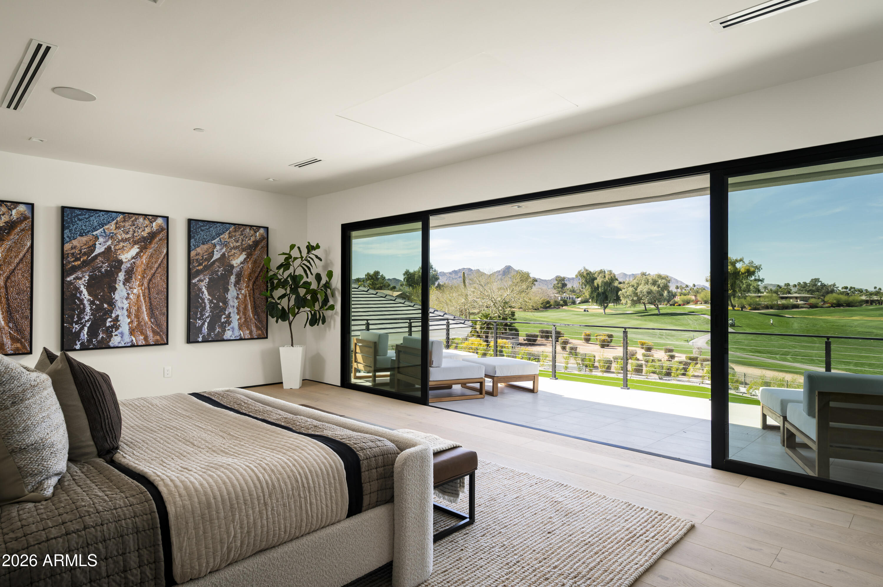 7780 E VAQUERO Drive