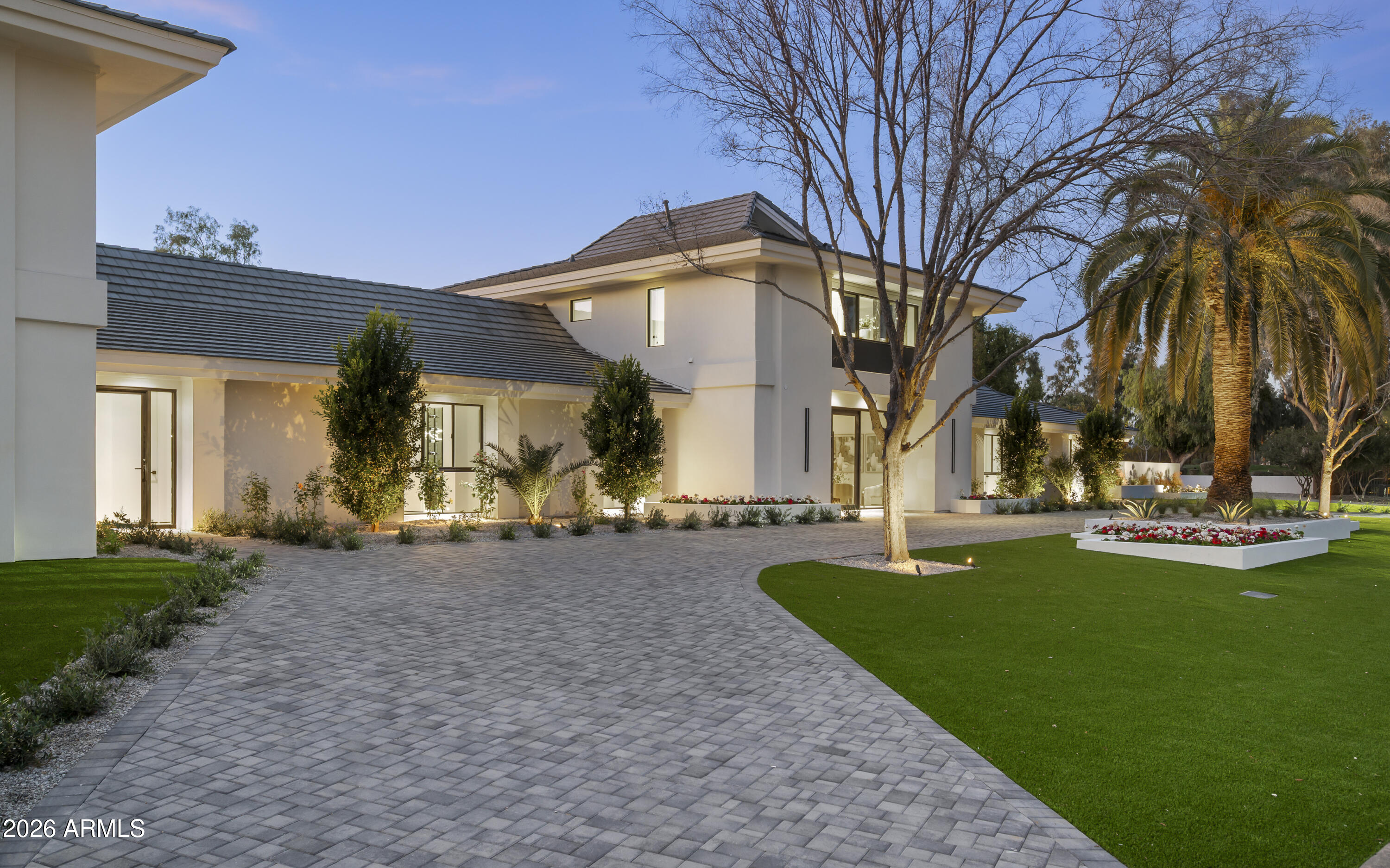 7780 E VAQUERO Drive