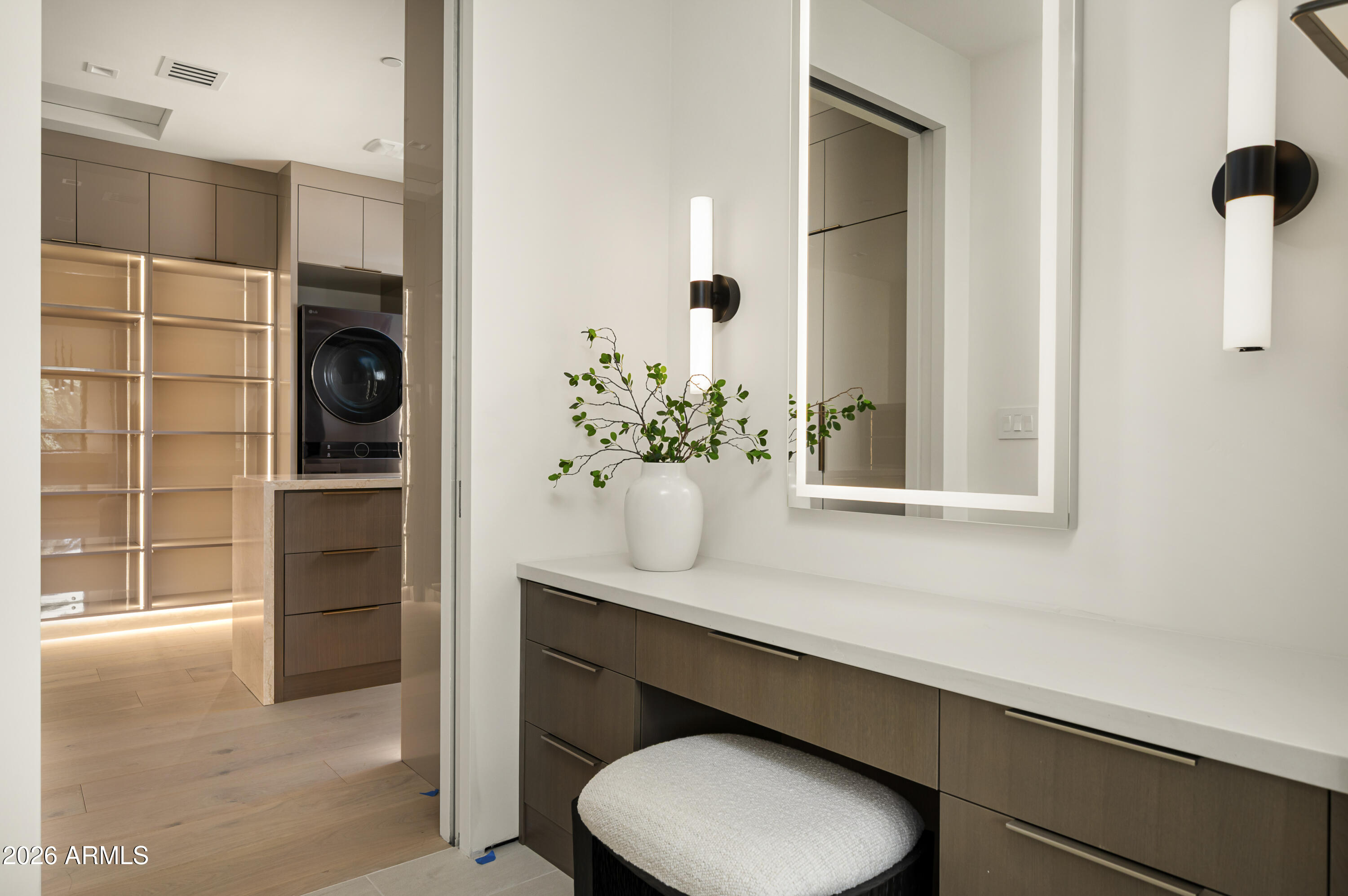 7780 E VAQUERO Drive