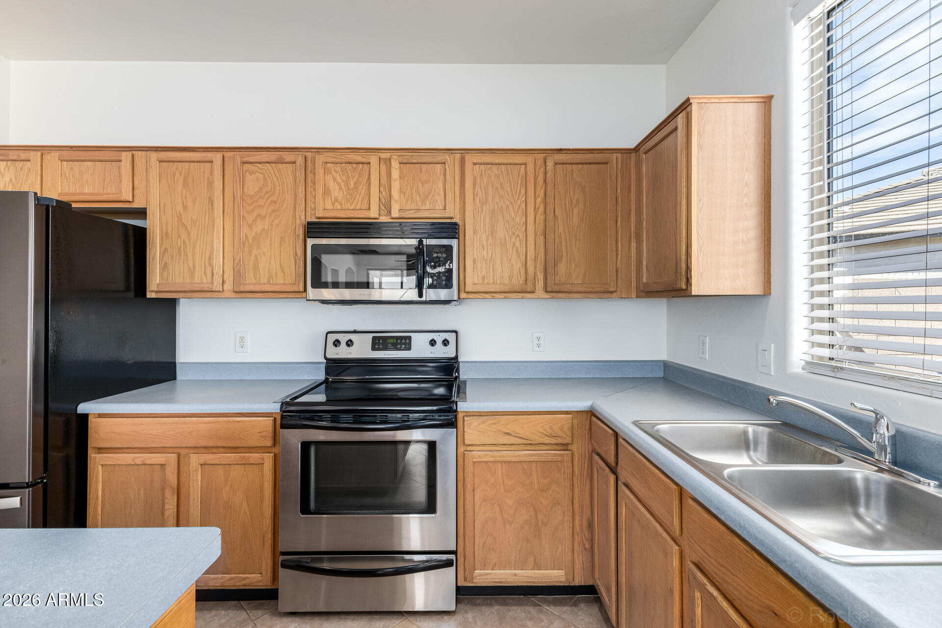 10205 W FLORENCE Avenue