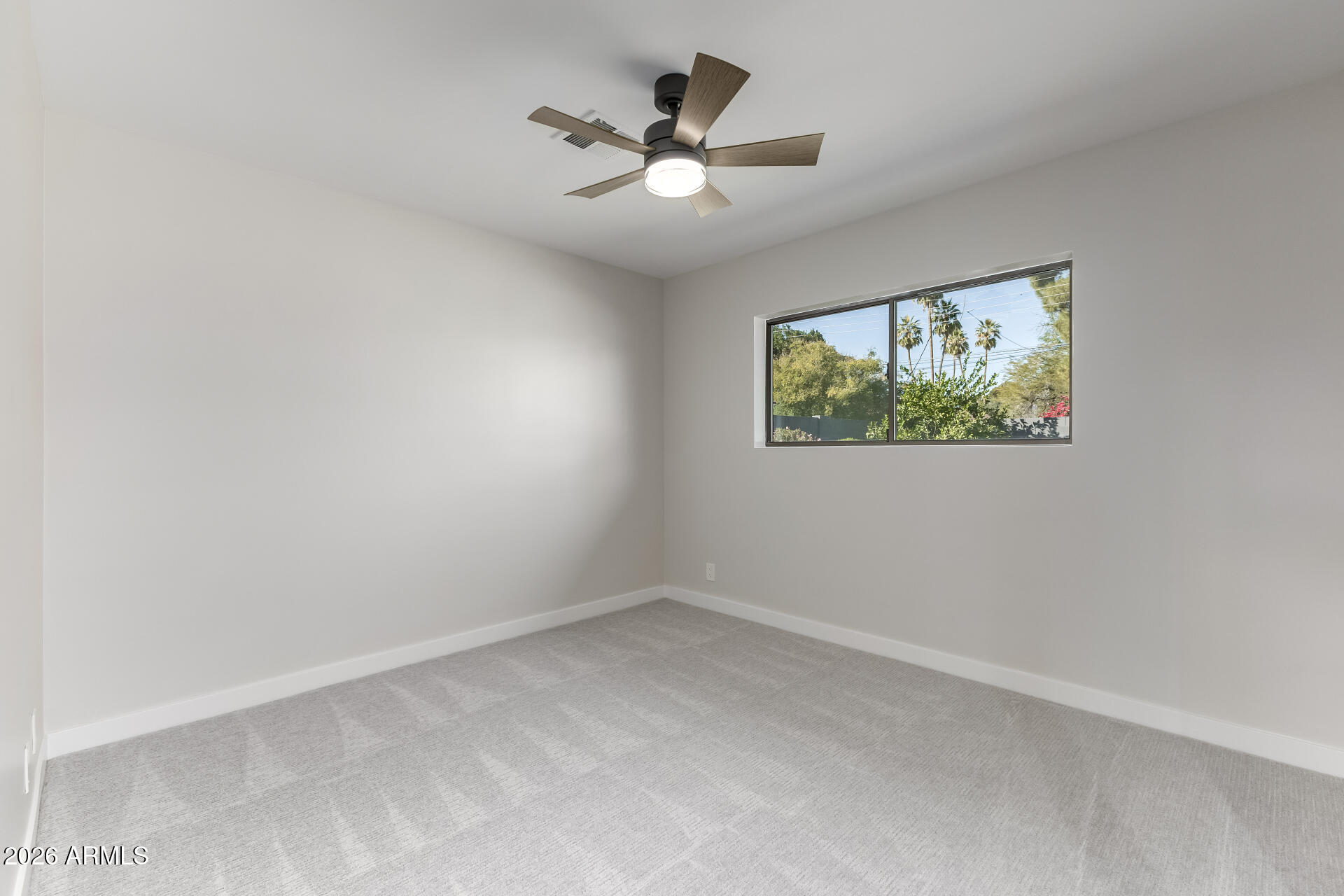 3318 E MONTECITO Avenue