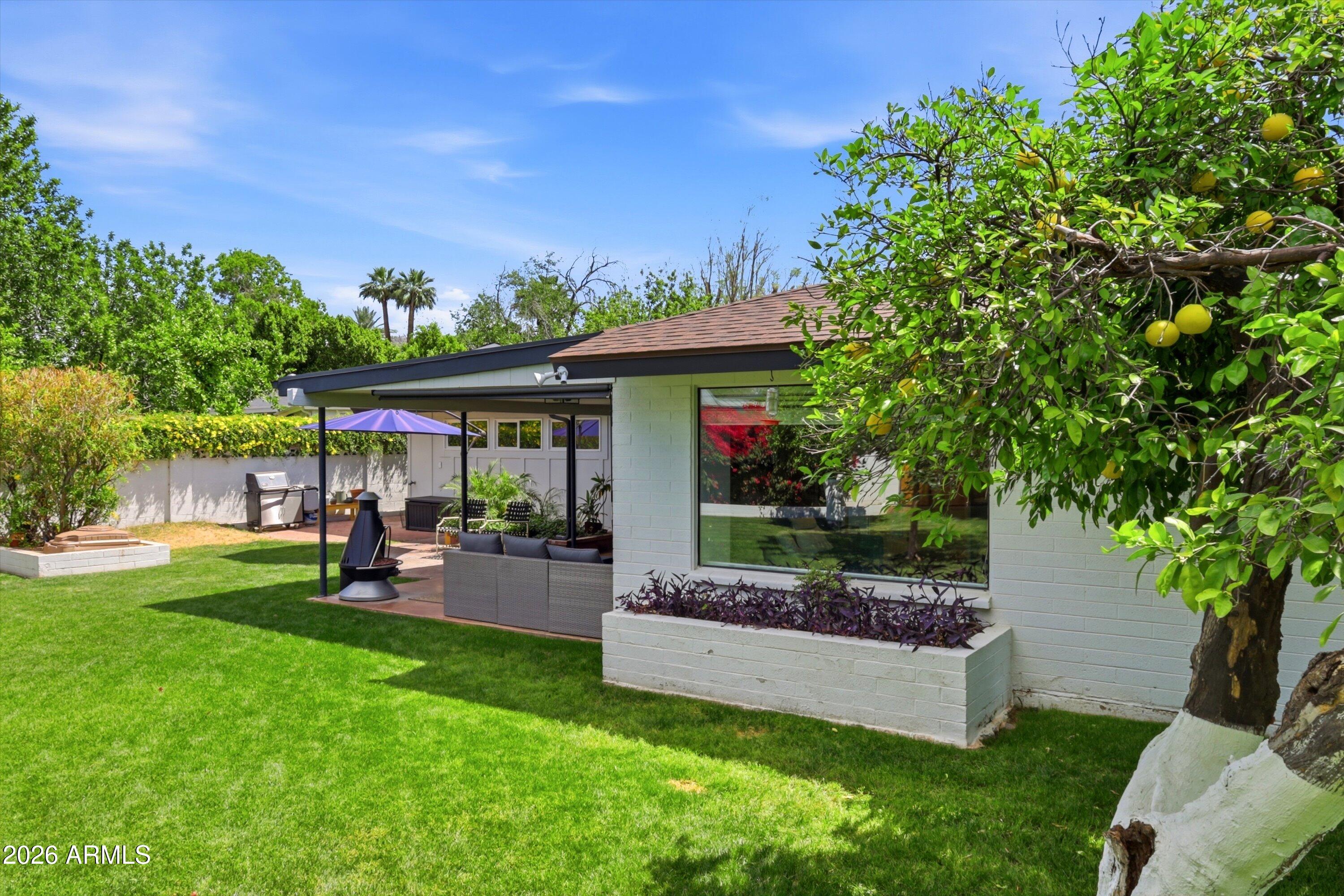 7528 N 6TH Place