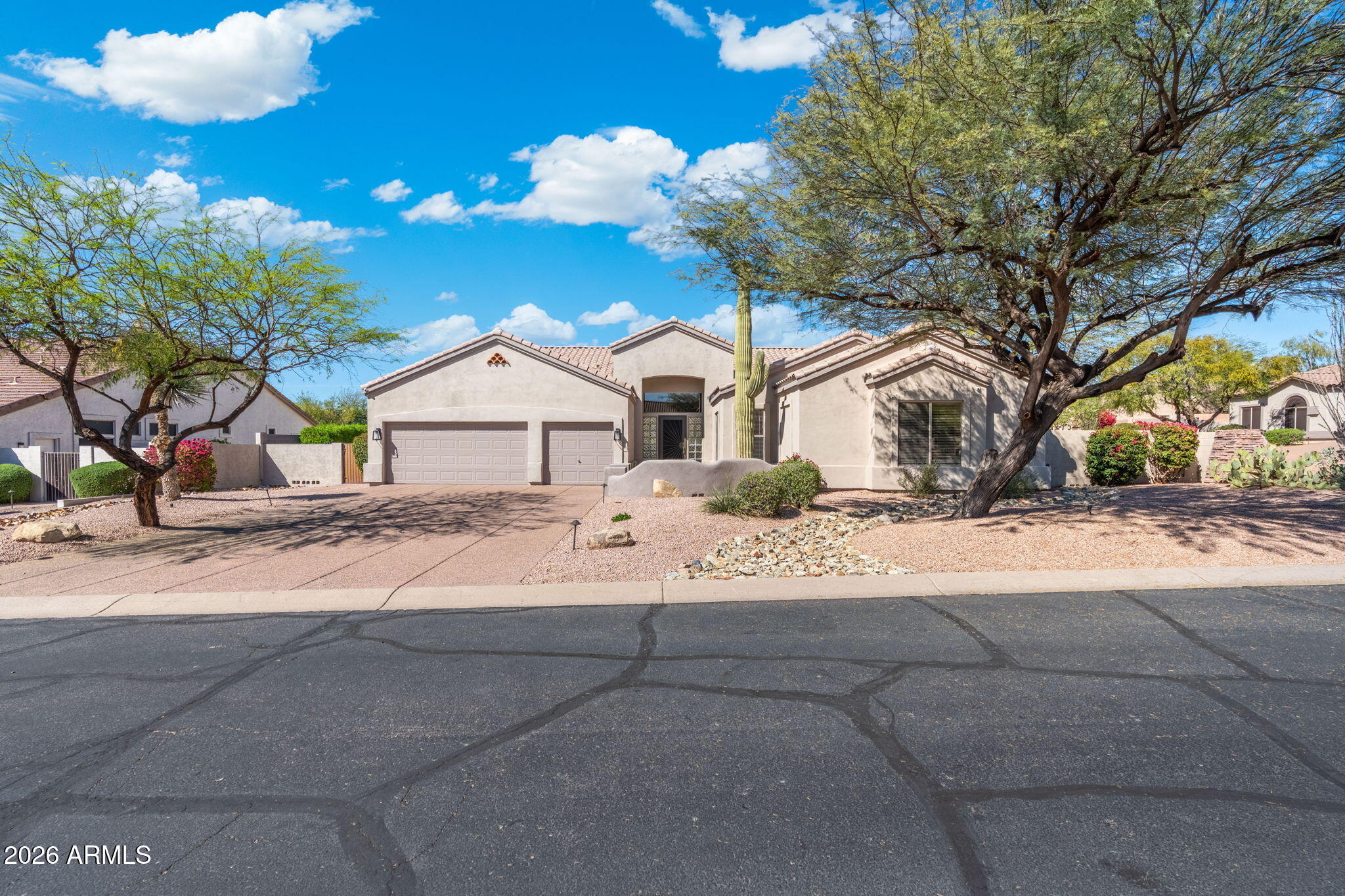 6952 E TRAILRIDGE Circle