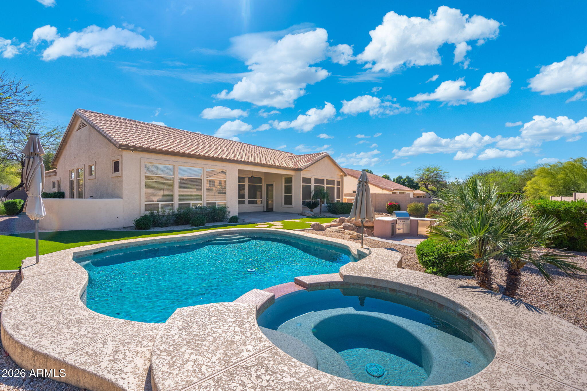 6952 E TRAILRIDGE Circle