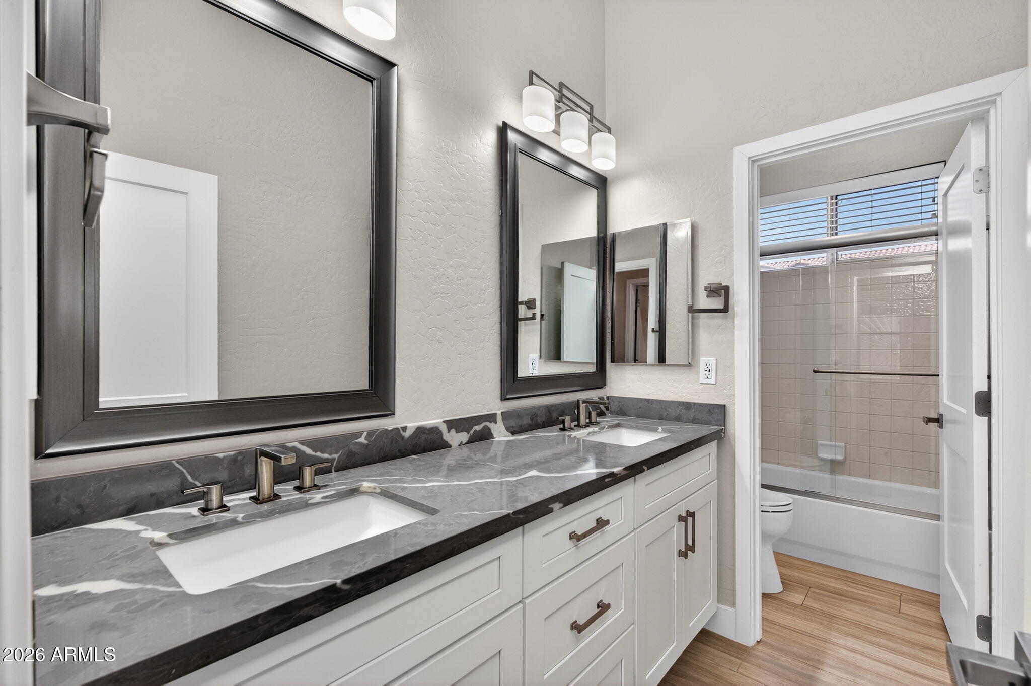 6952 E TRAILRIDGE Circle