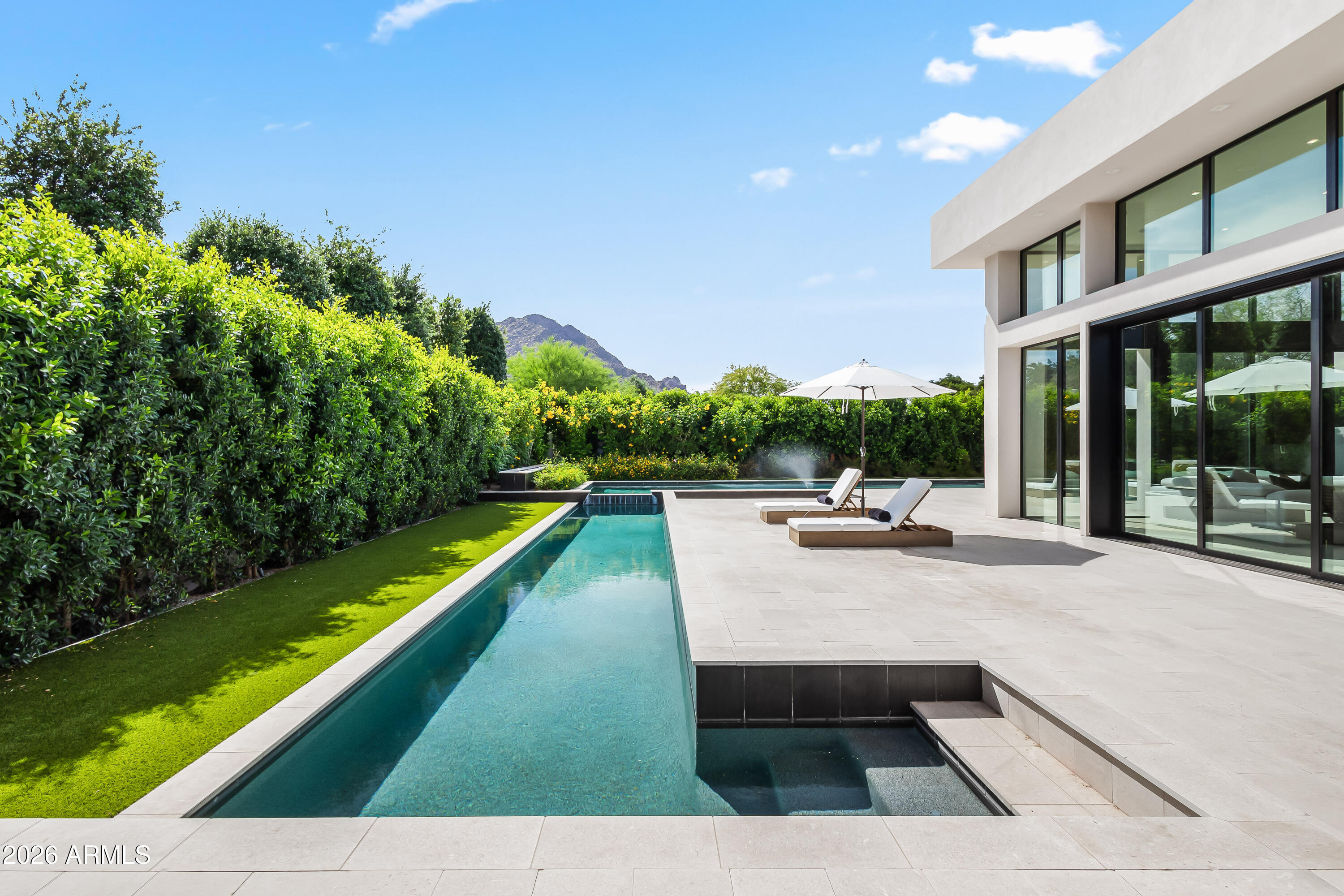 6601 E SAN MIGUEL Avenue