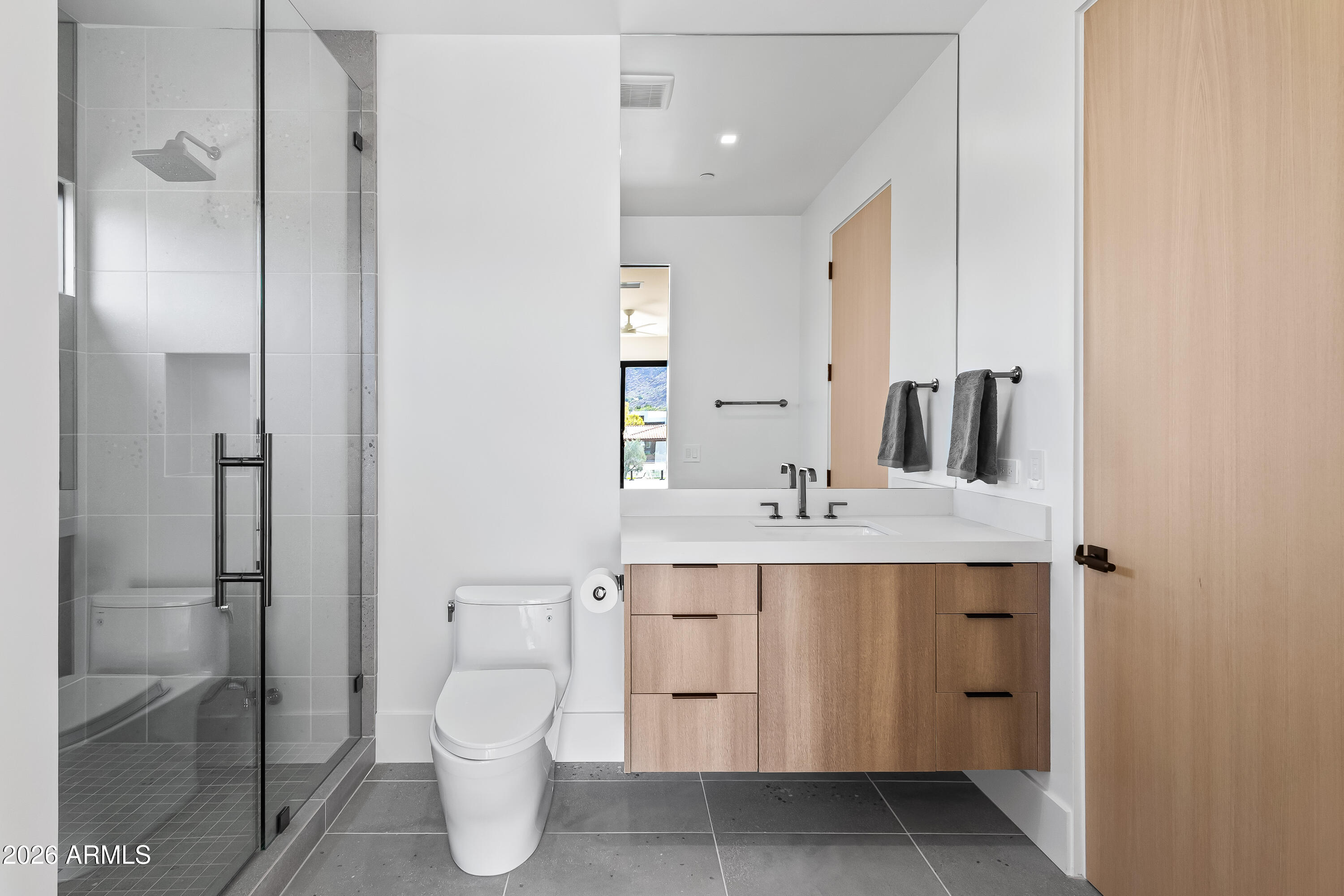 6601 E SAN MIGUEL Avenue