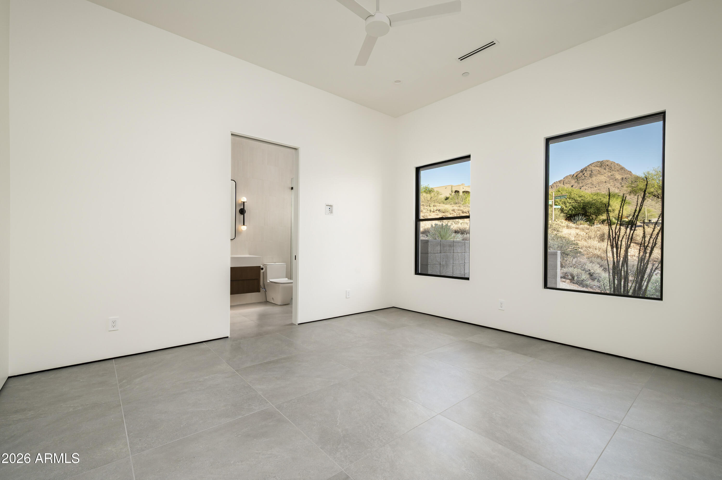 10801 E HAPPY VALLEY Road 131