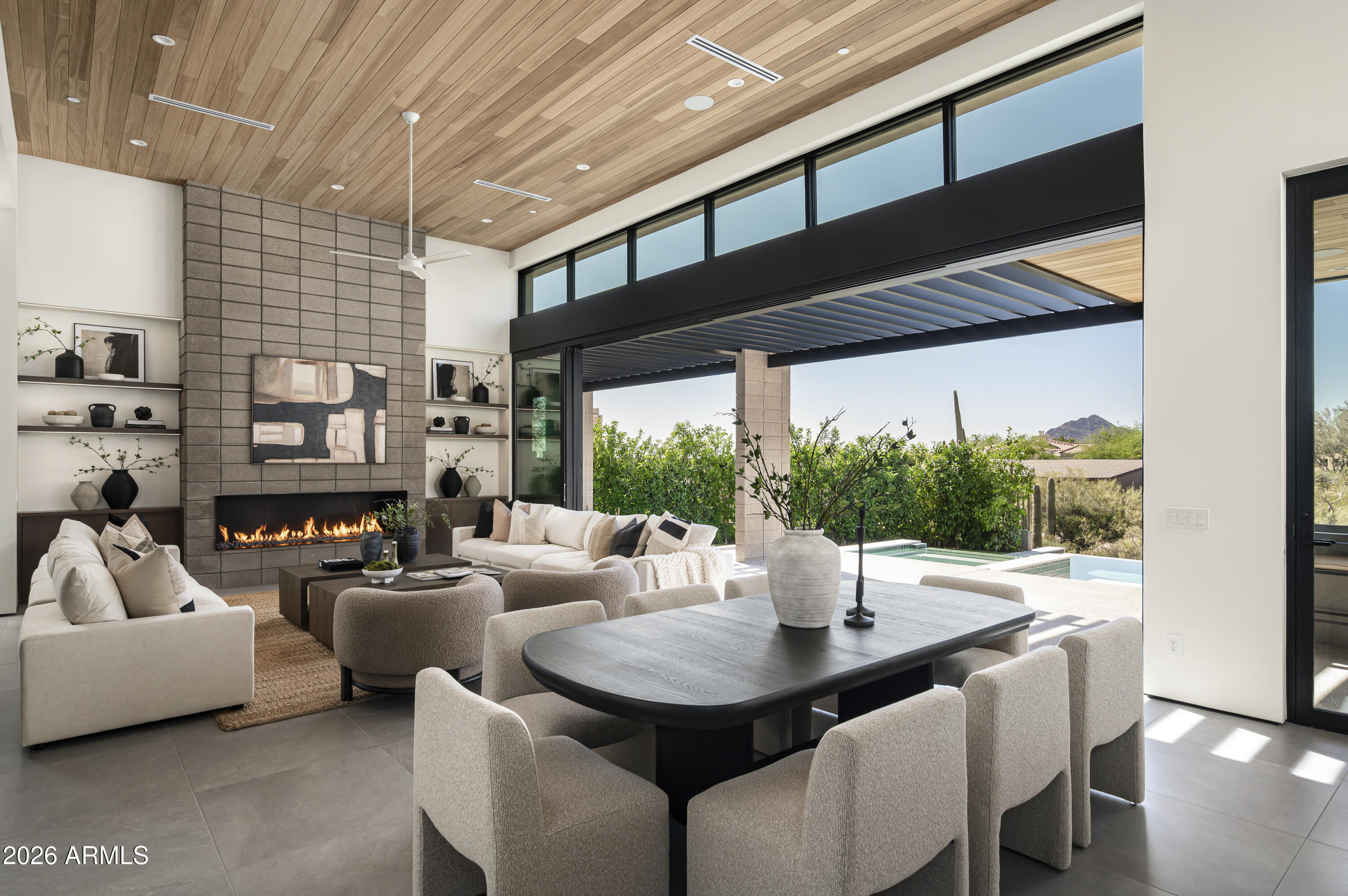 10801 E HAPPY VALLEY Road 131