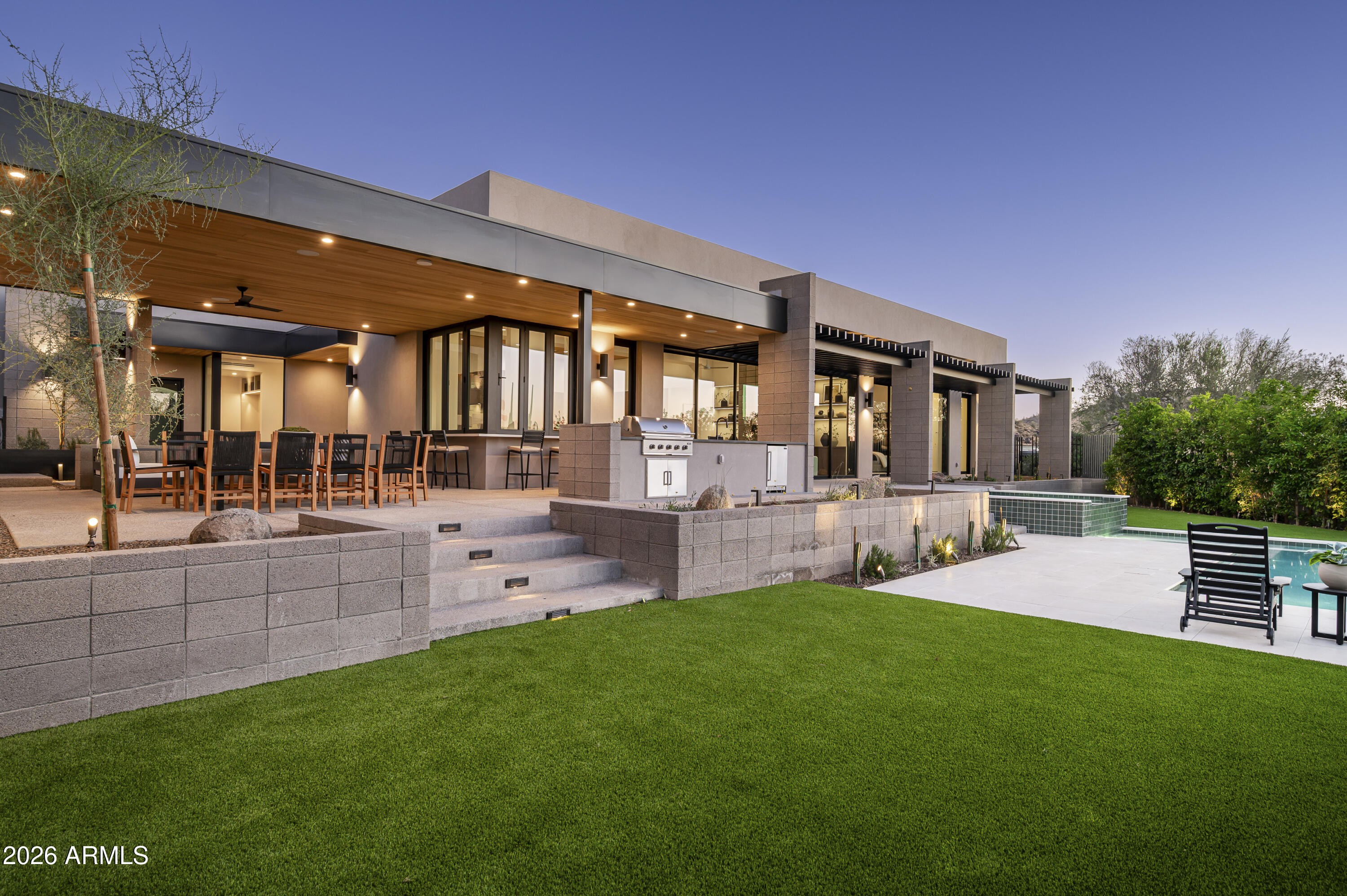 10801 E HAPPY VALLEY Road 131