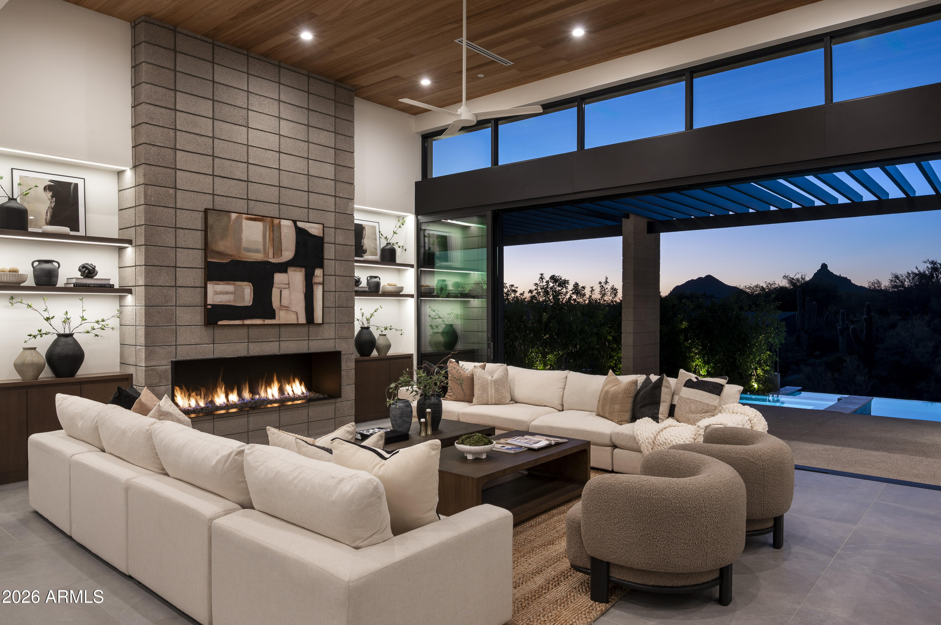 10801 E HAPPY VALLEY Road 131