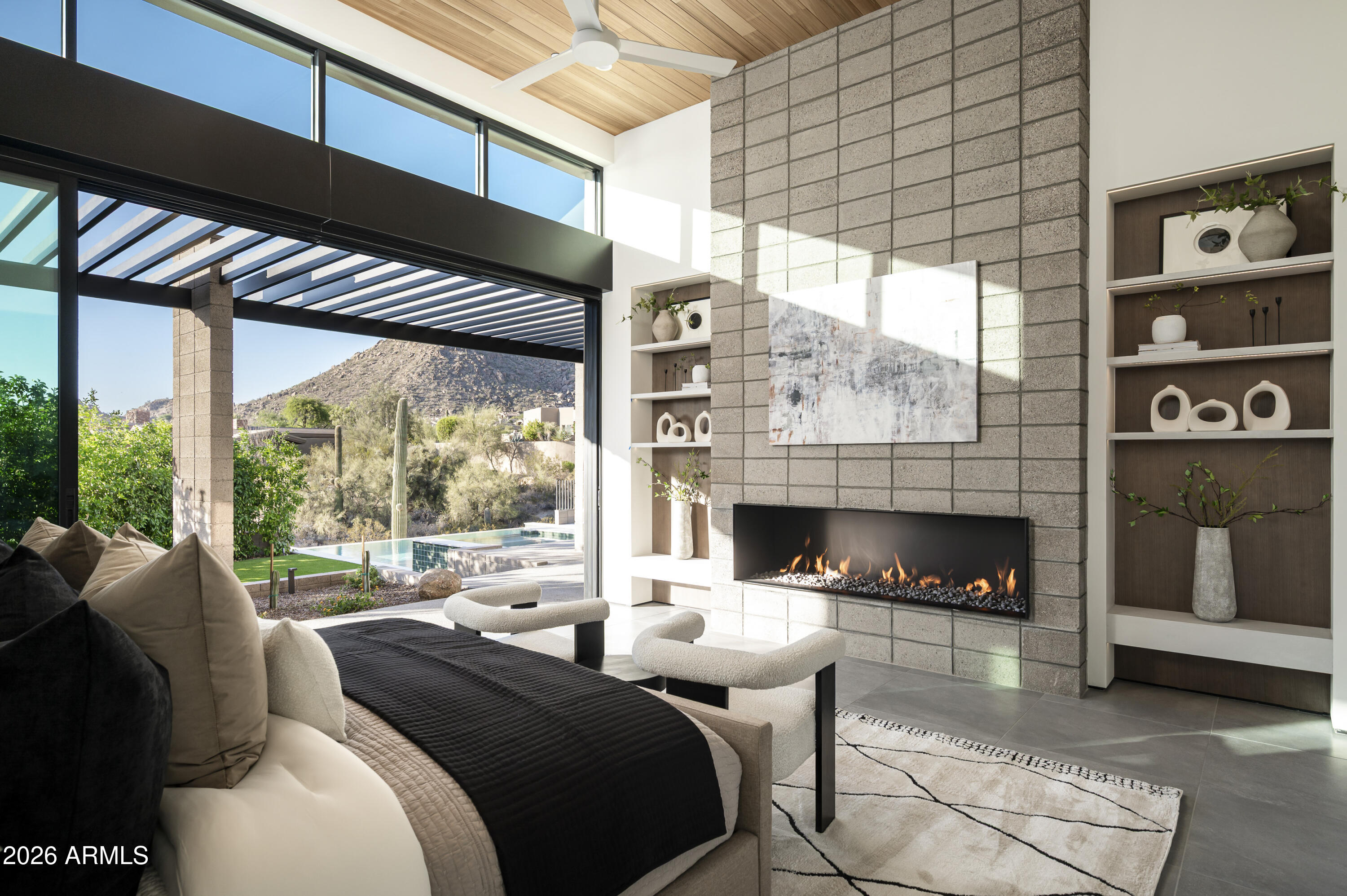 10801 E HAPPY VALLEY Road 131