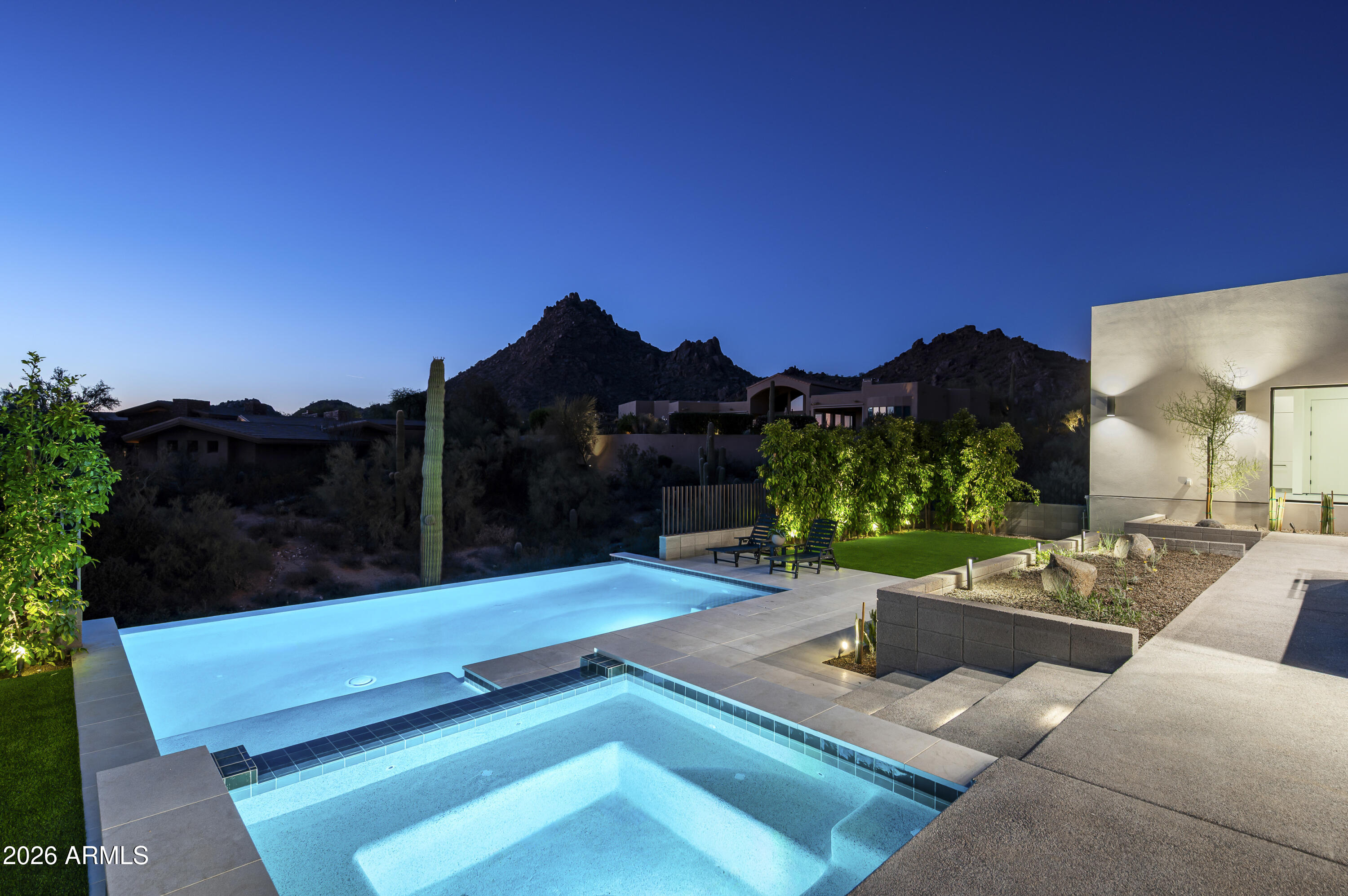 10801 E HAPPY VALLEY Road 131