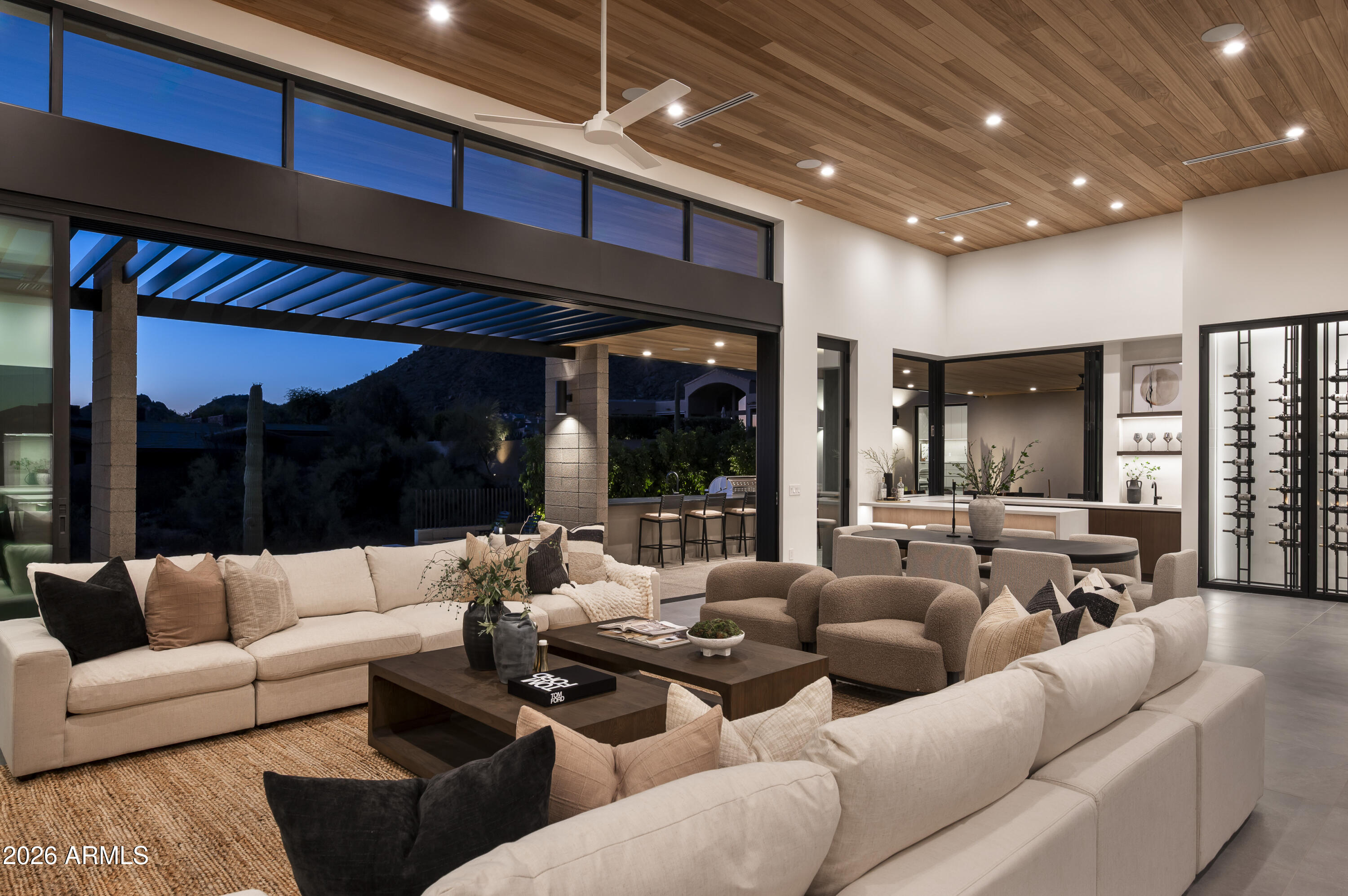 10801 E HAPPY VALLEY Road 131