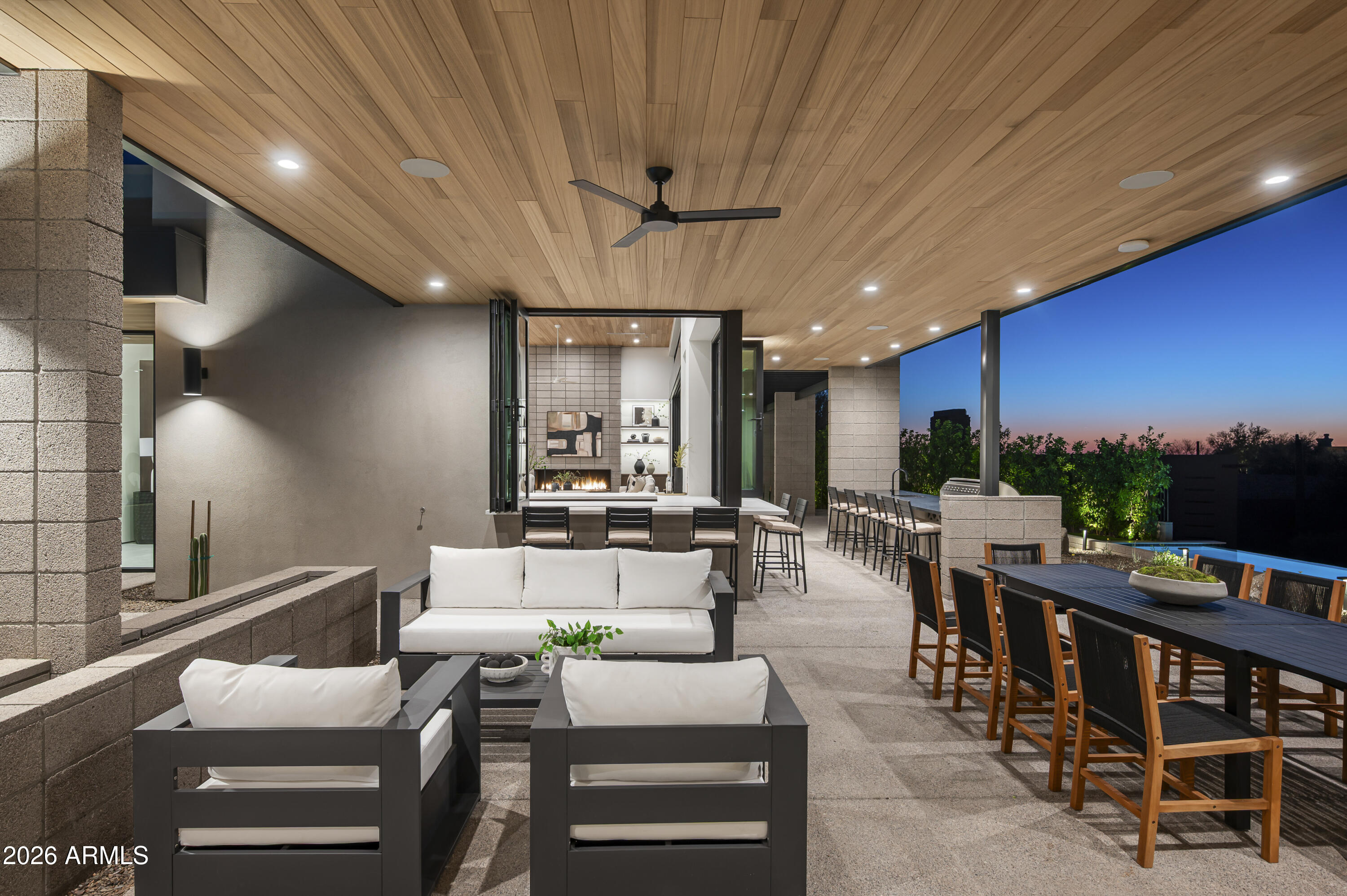 10801 E HAPPY VALLEY Road 131