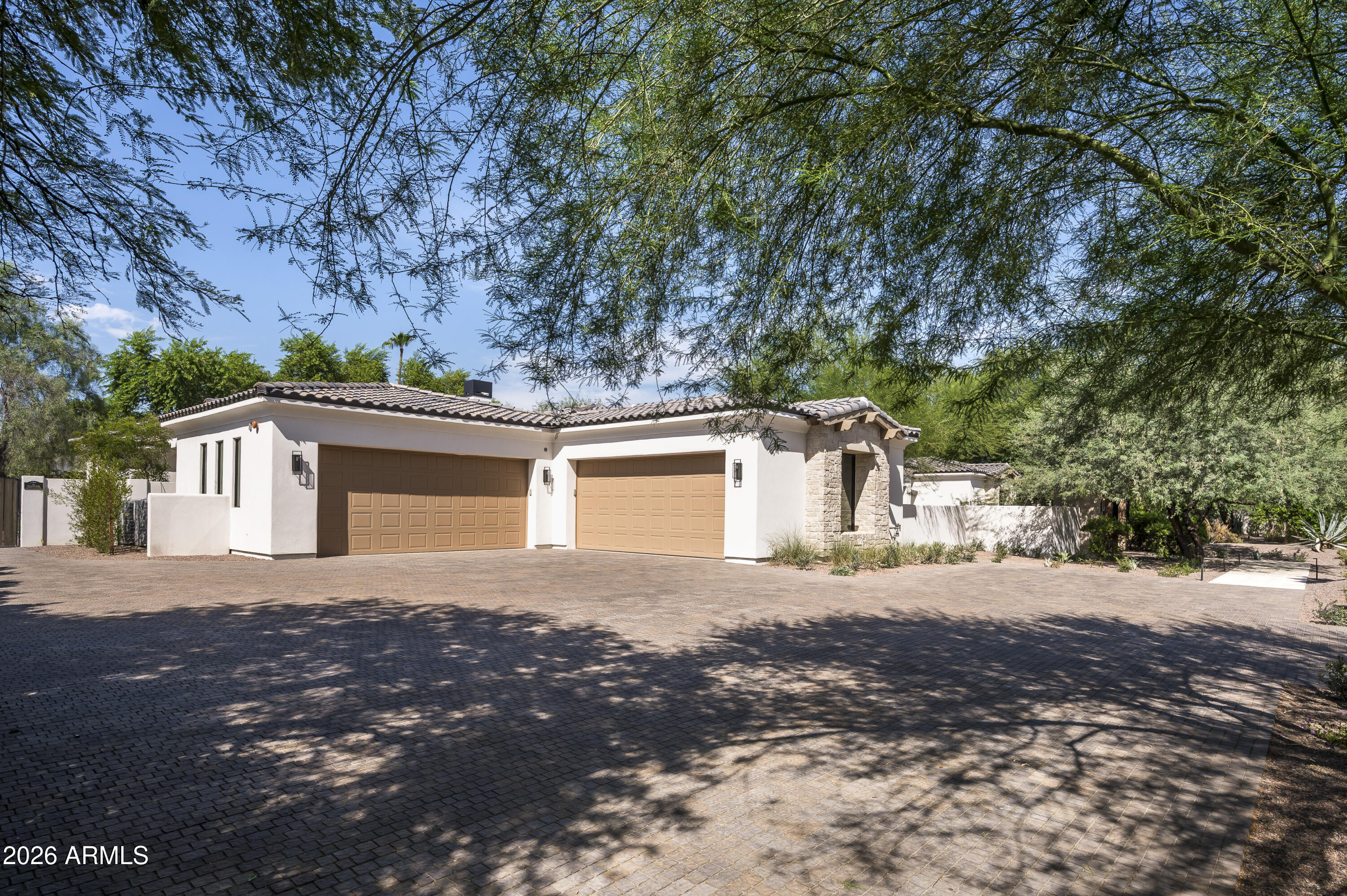 6020 E DOUBLETREE RANCH Road