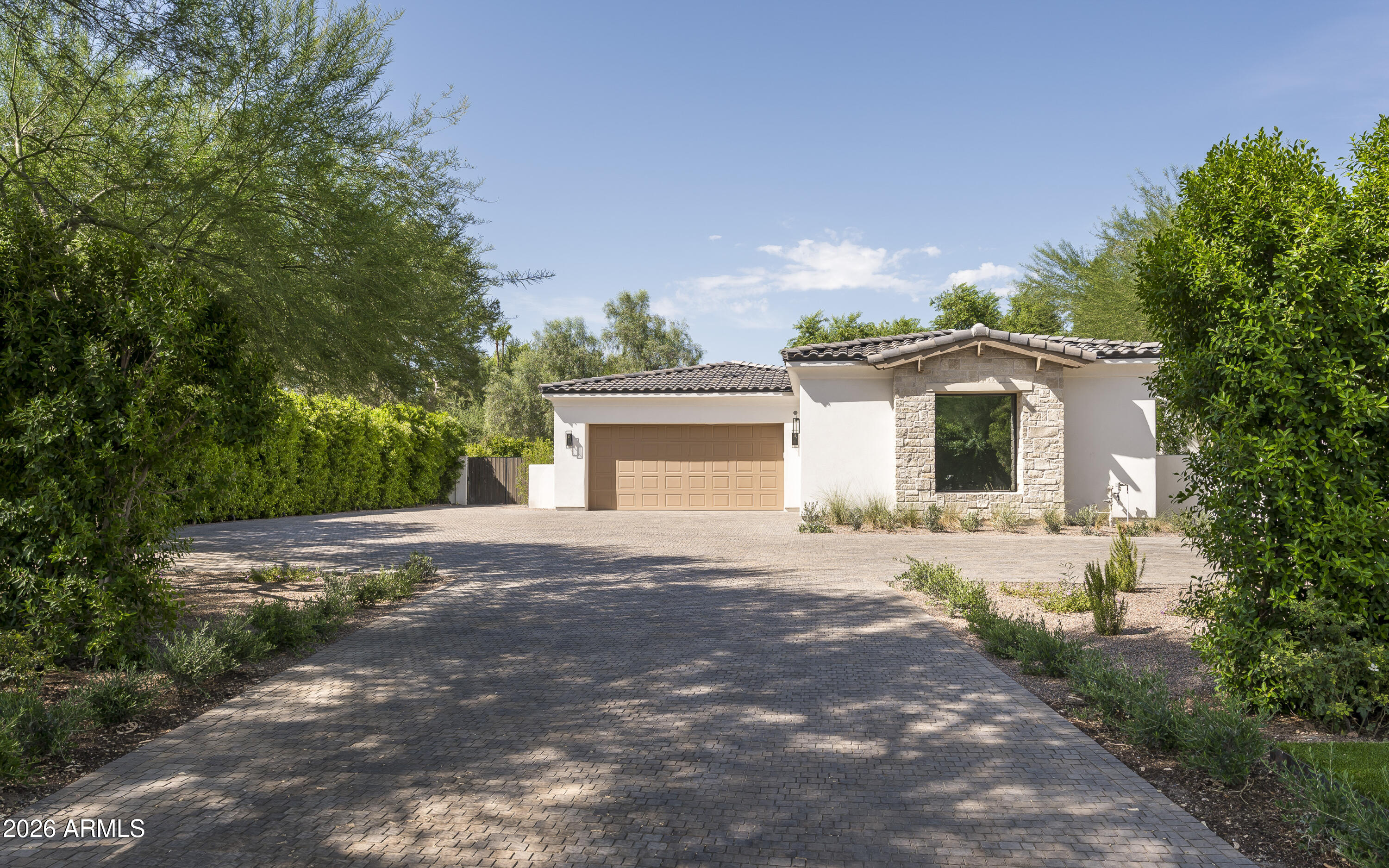 6020 E DOUBLETREE RANCH Road