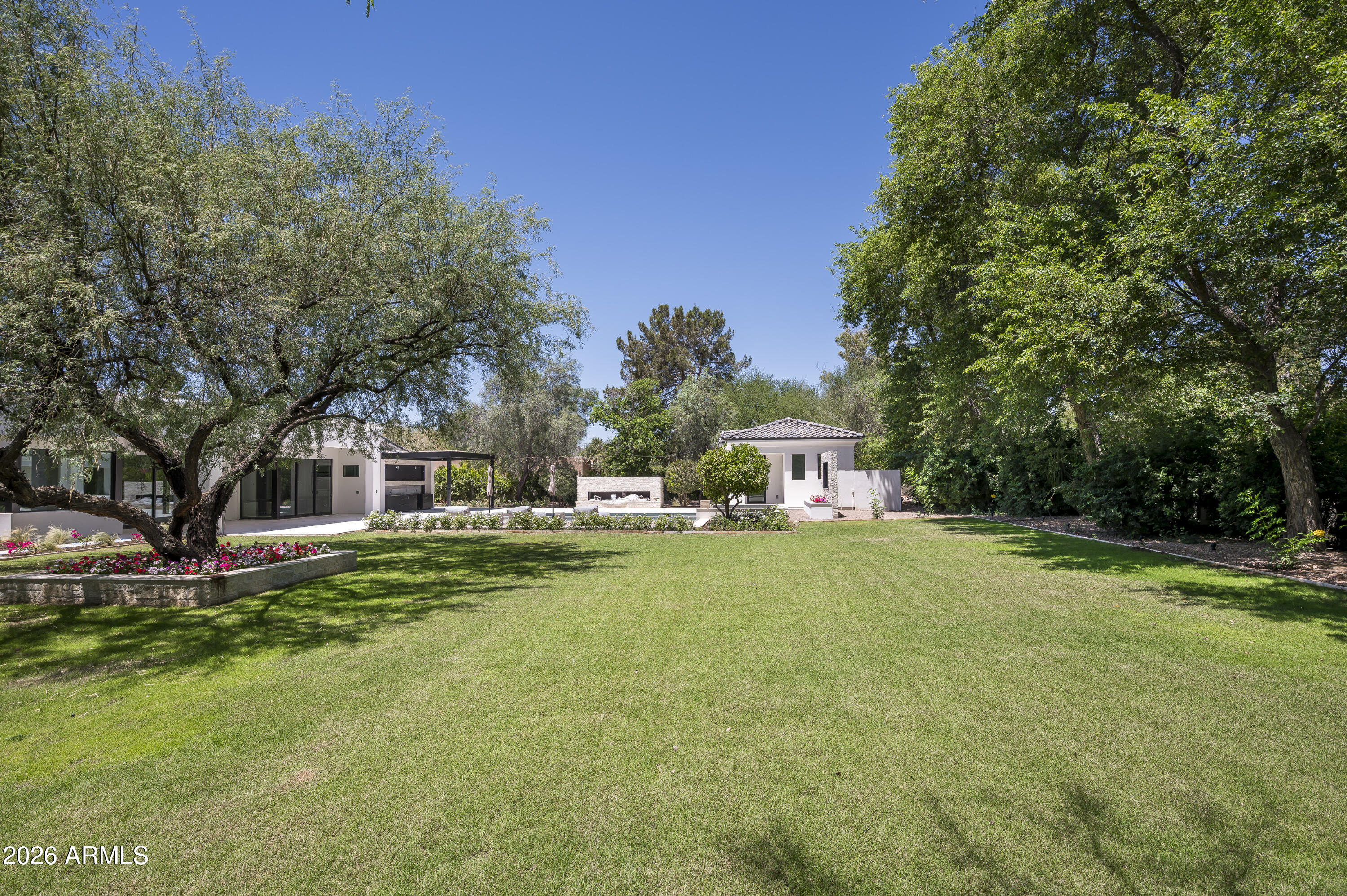 6020 E DOUBLETREE RANCH Road